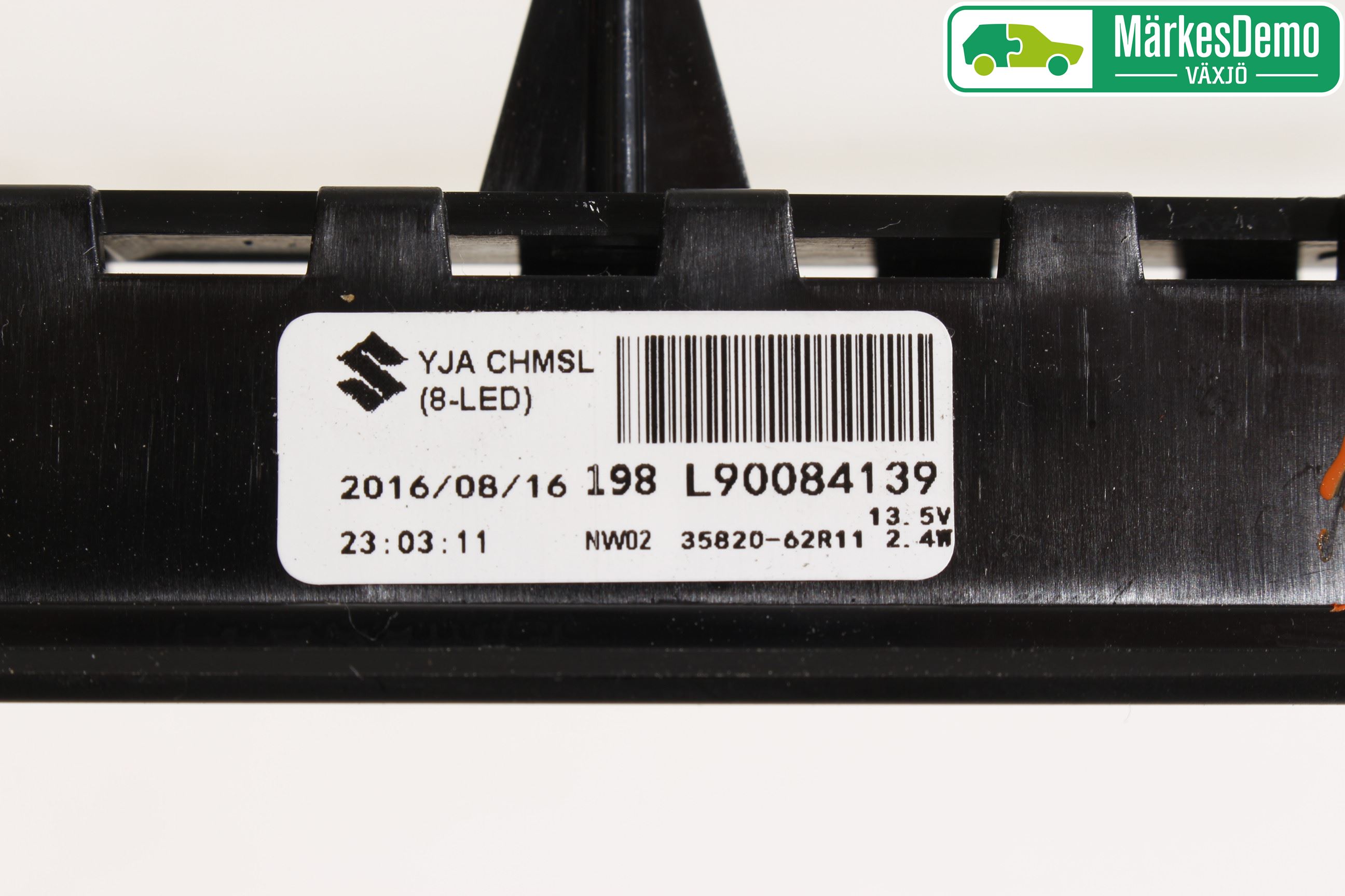 Suzuki IGNIS 01-20 Bromsljus Bakruta