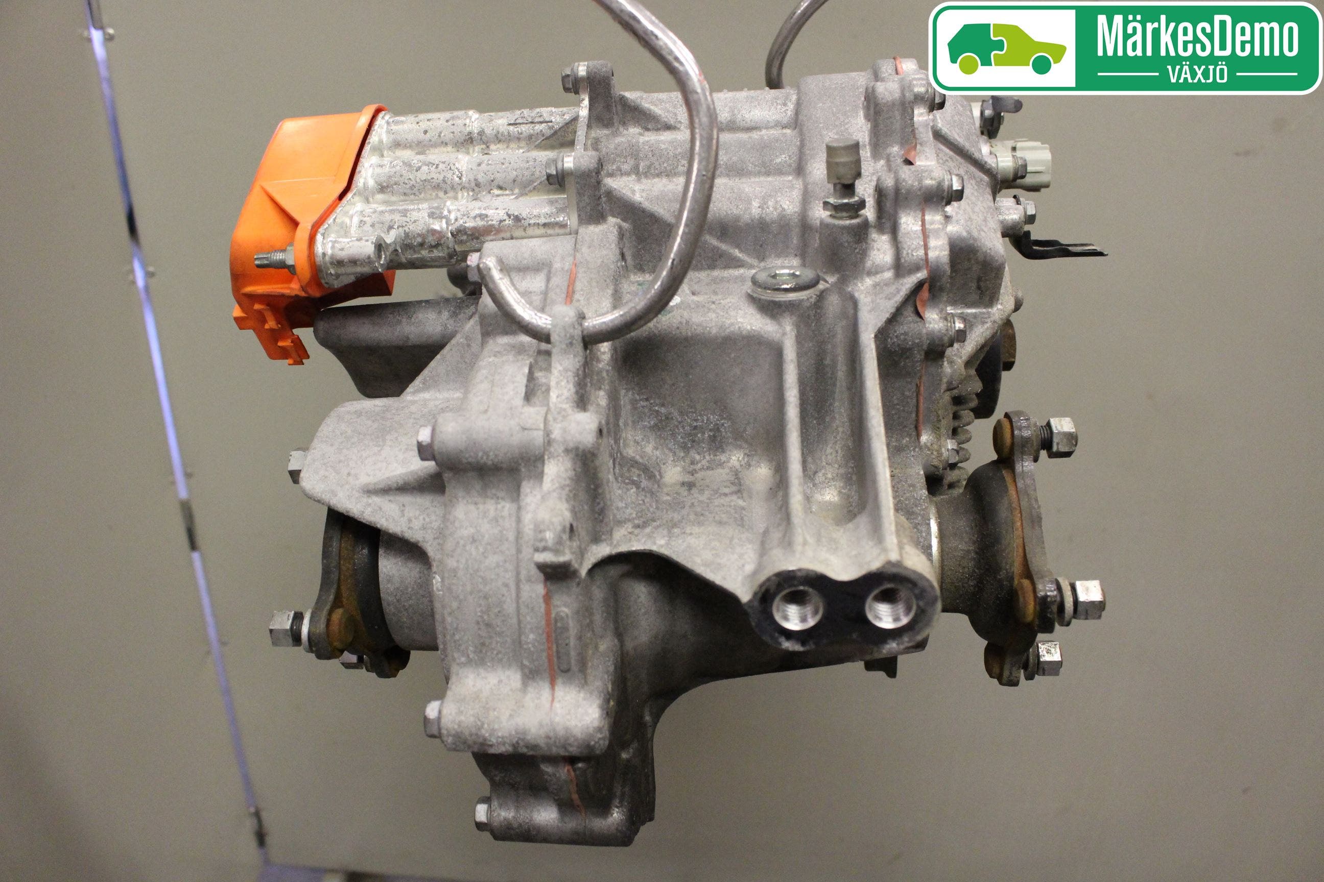 Lexus NX 300h 15-21 Motor Elektrisk Bak