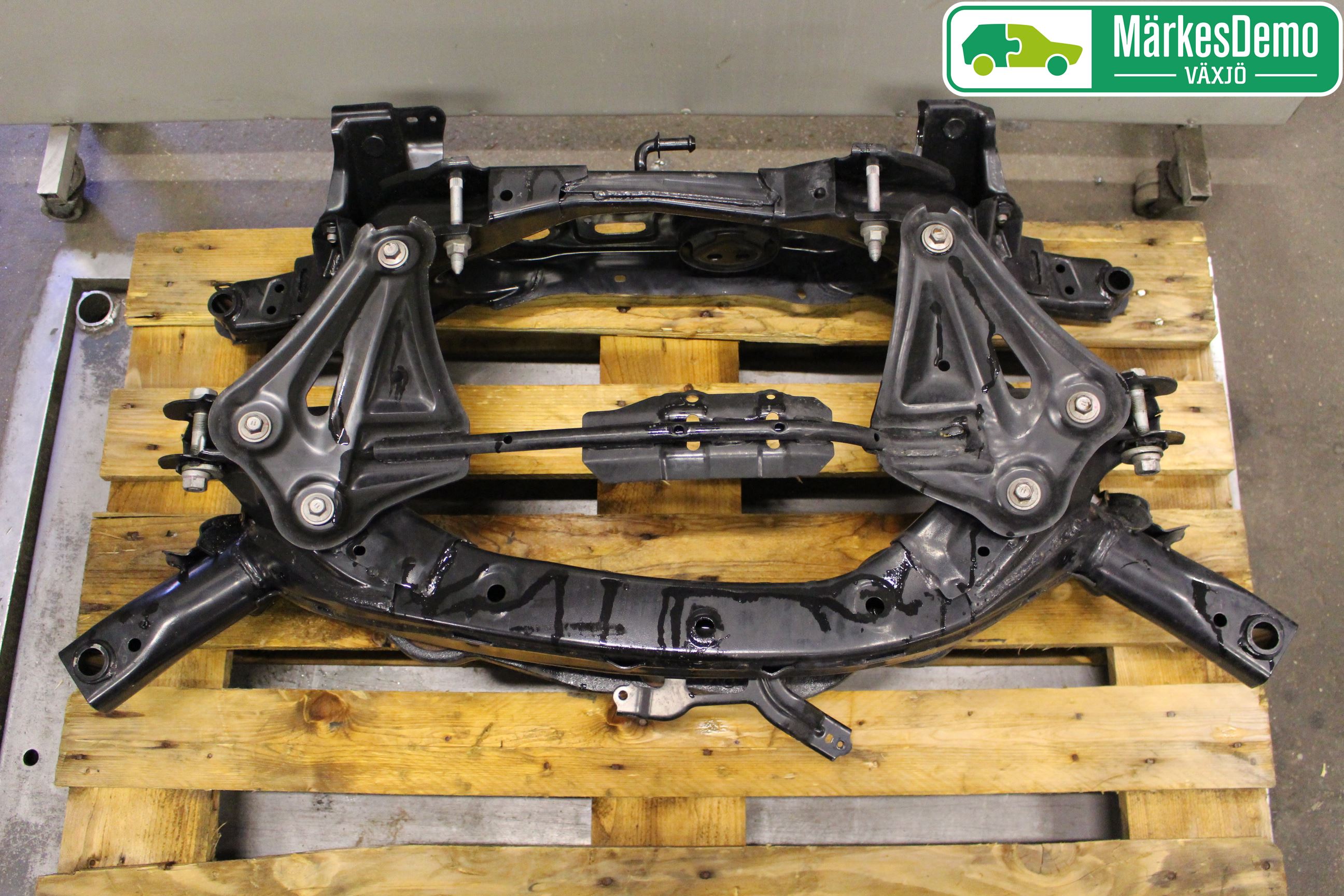 Lexus NX 300h 15-21 Bakaxelbalk