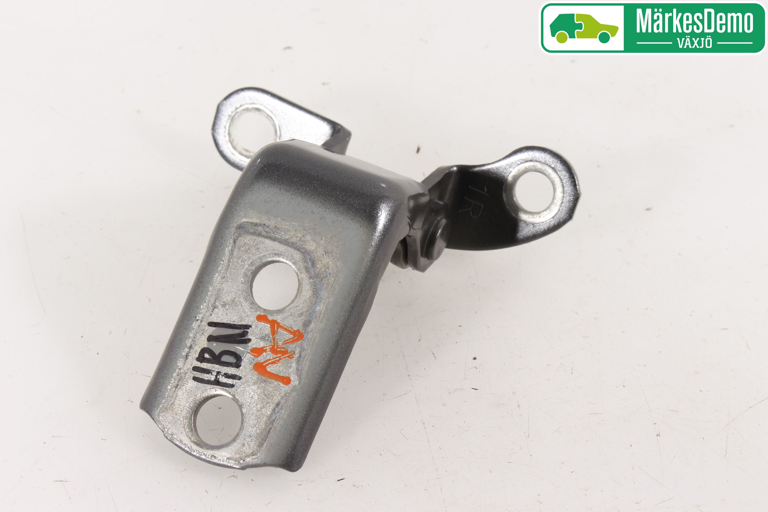 Toyota VERSO 09-18 Dörrgångjärn