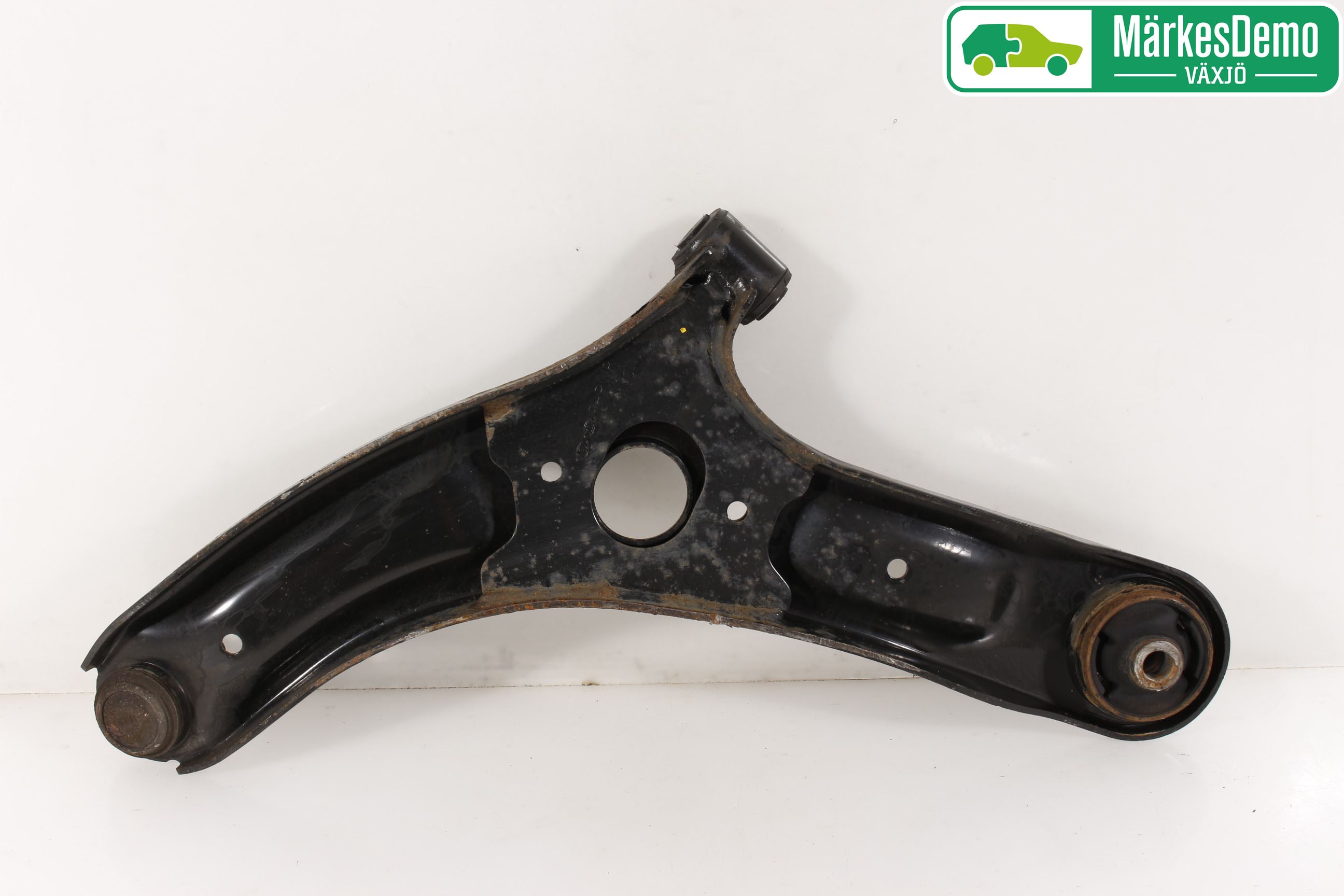 Hyundai i20 PB 09-14 Bärarm Fram Undre Hö