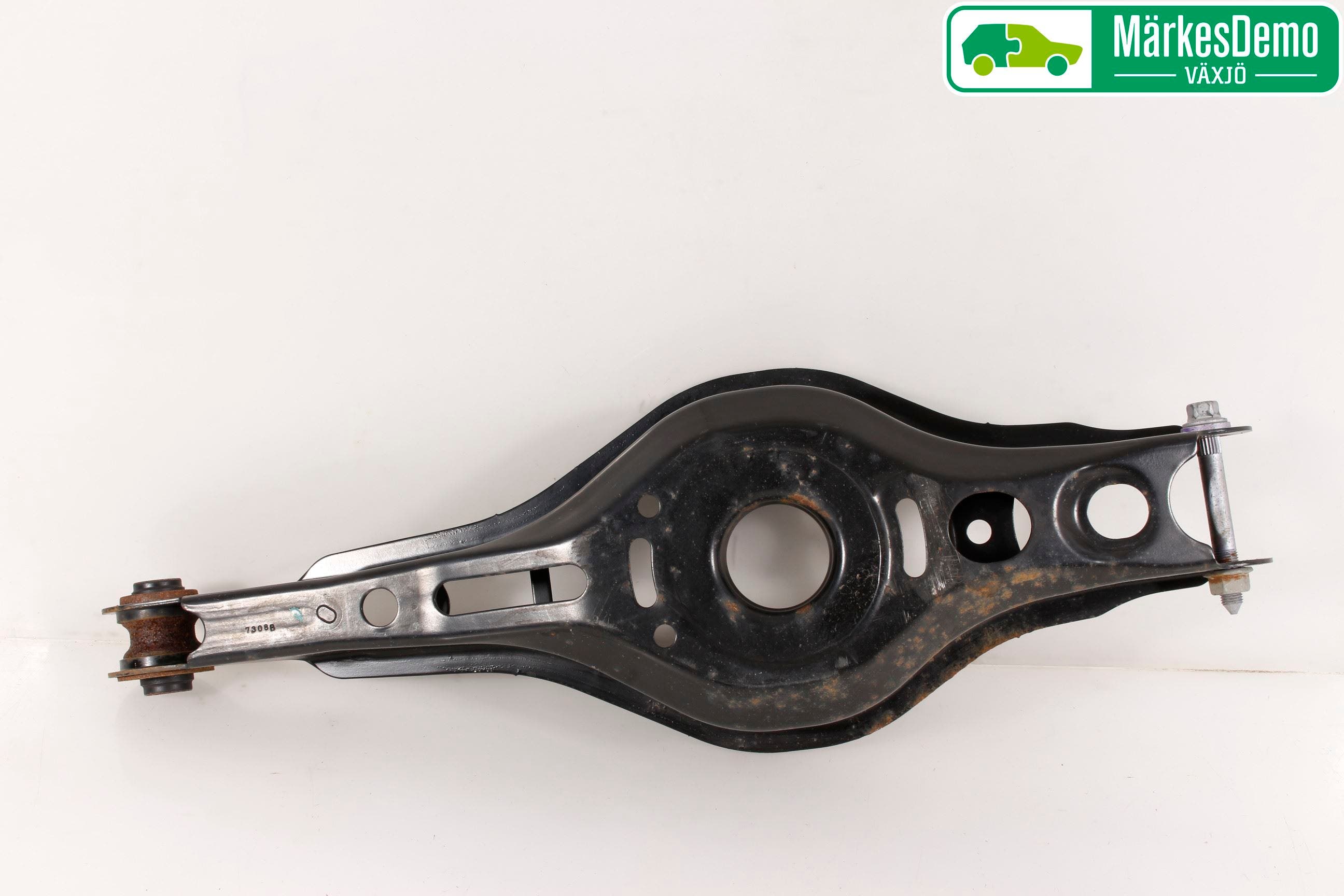 Toyota C-HR 16-23 Bärarm Bak Höger