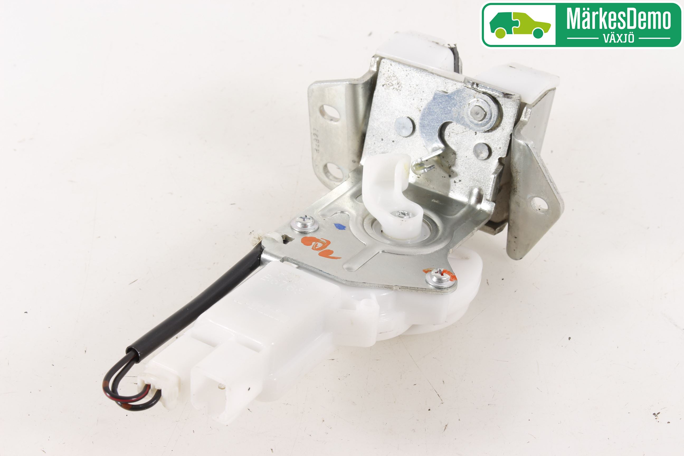 Suzuki SWIFT 11-16 Låskista Baklucka