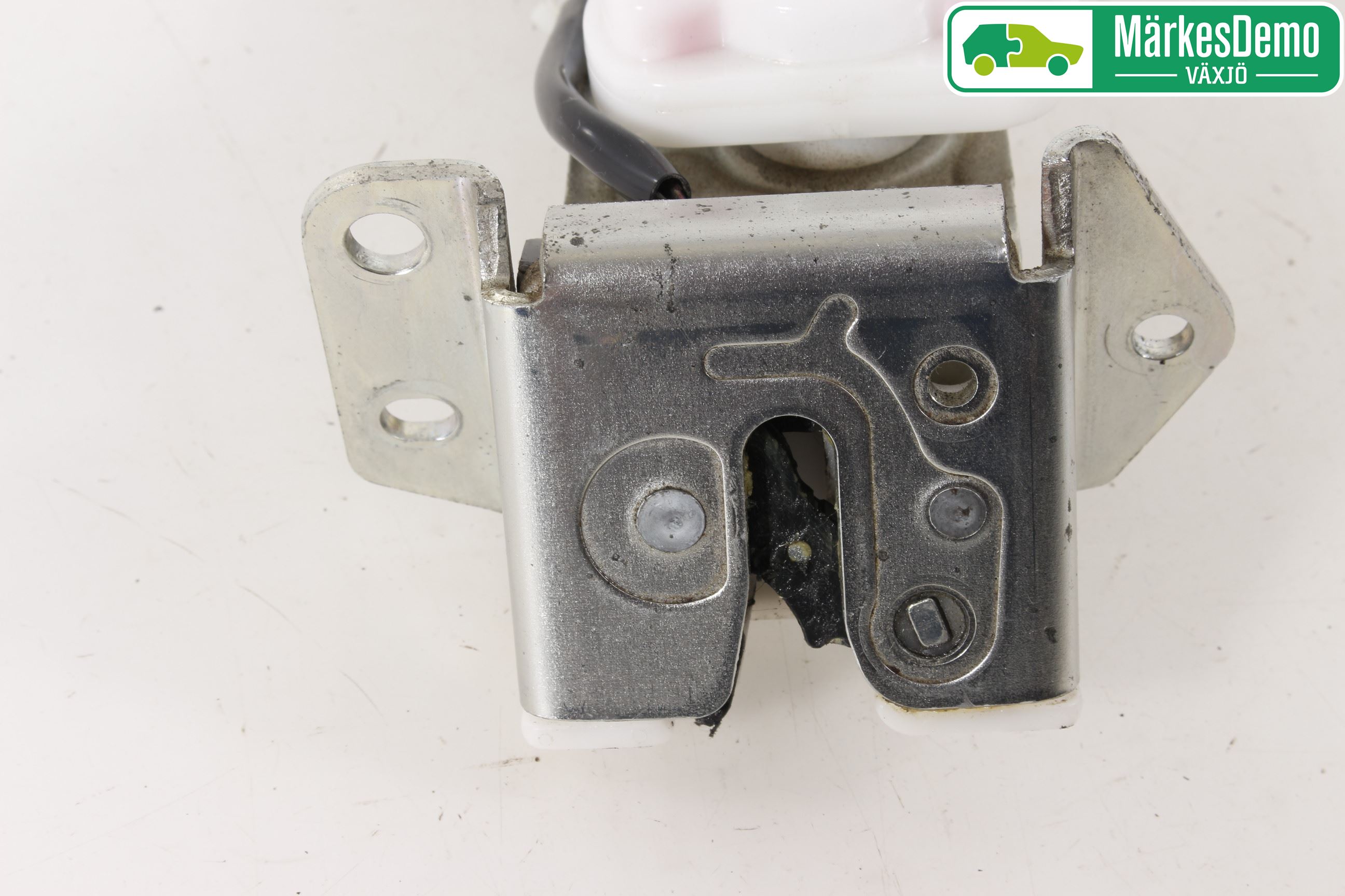 Suzuki SWIFT 11-16 Låskista Baklucka