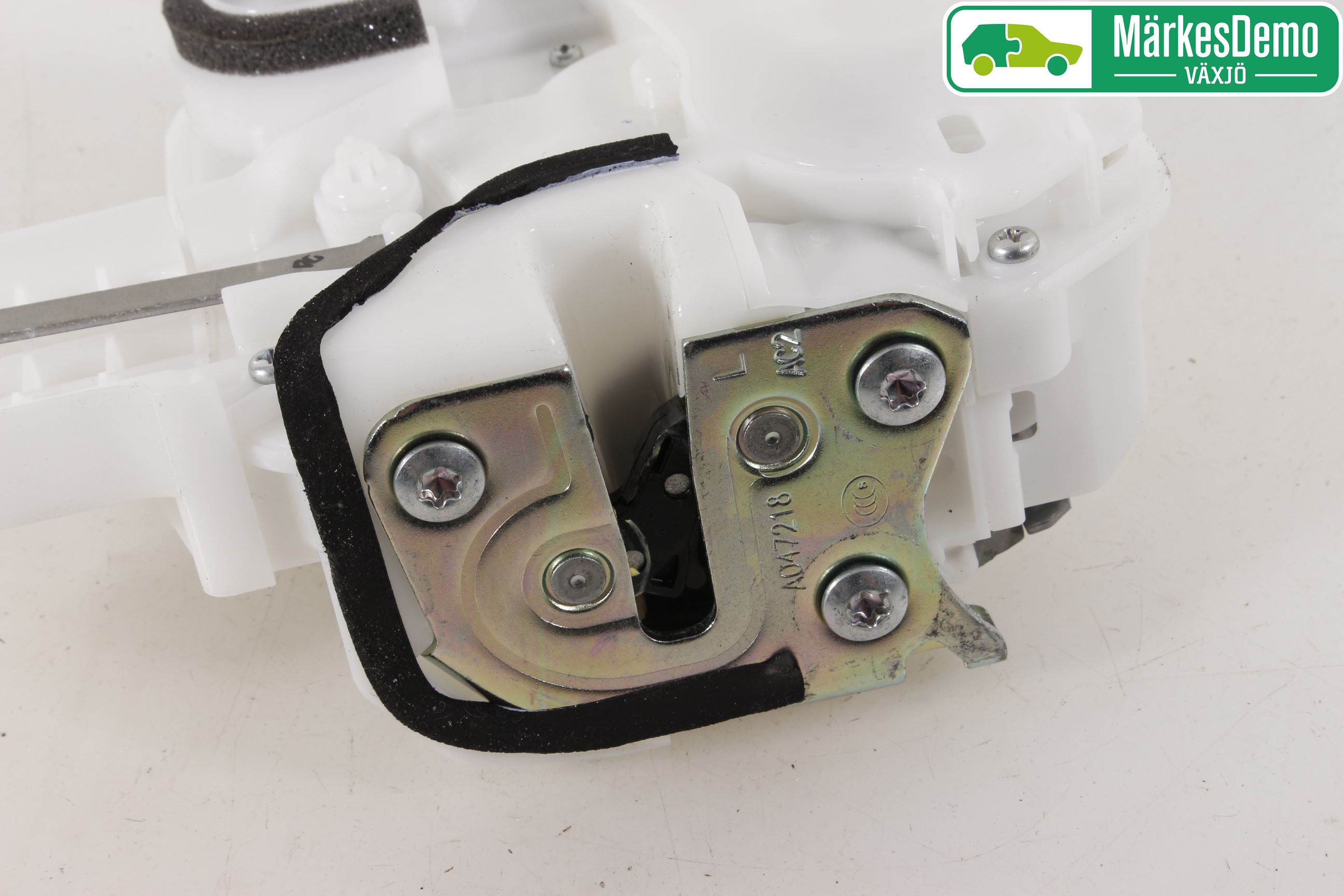 Mitsubishi OUTLANDER 13-21 Låskista-Dörrlås