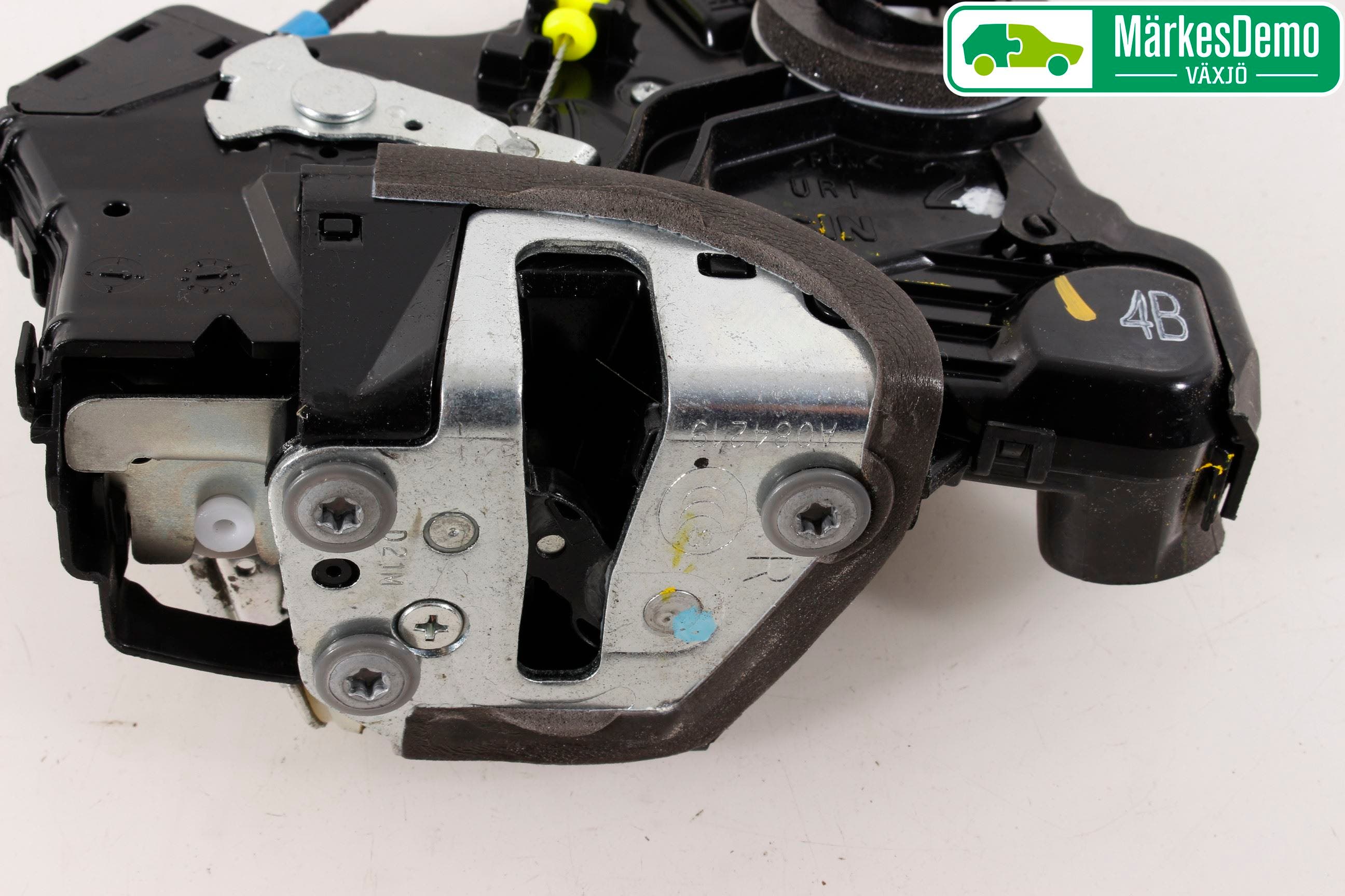 Toyota AURIS 13-19 Låskista-Dörrlås