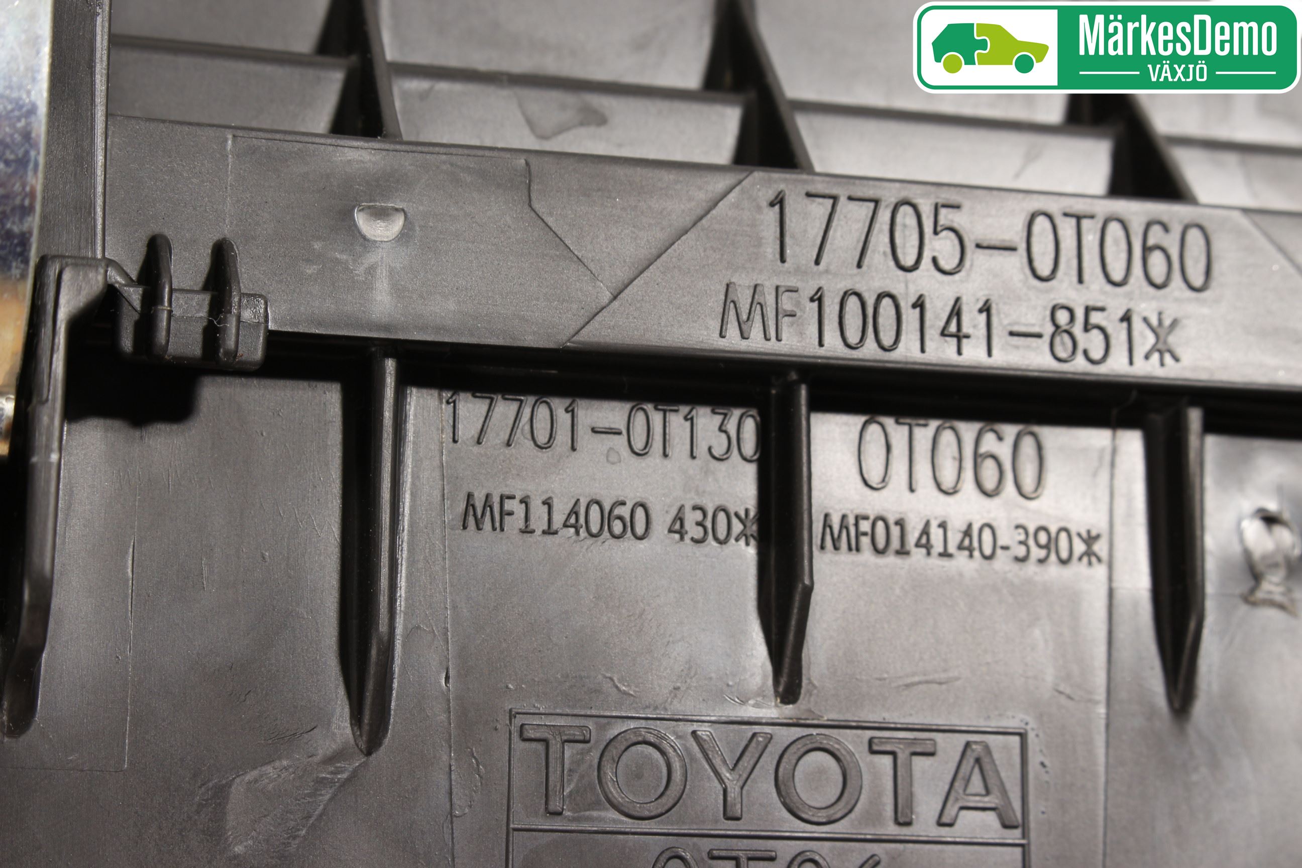 Toyota AURIS 13-19 Luftrenare