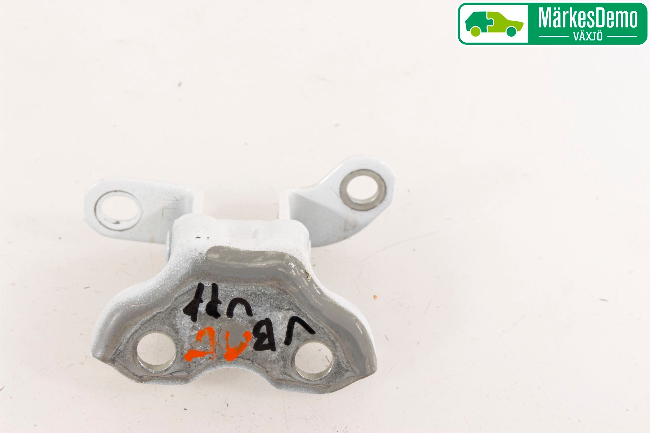 Toyota YARIS XP130 15-20 Dörrgångjärn