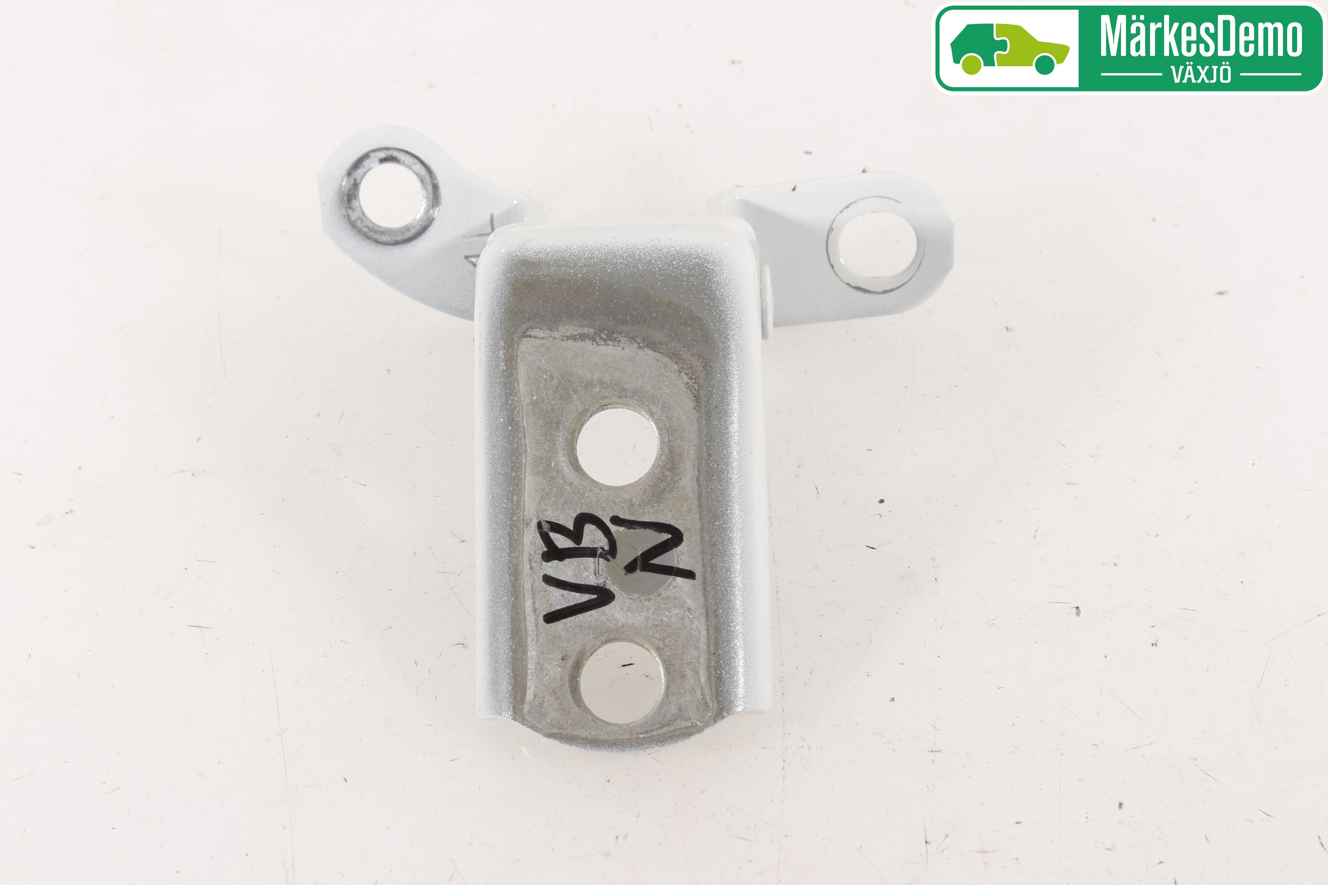 Toyota YARIS XP130 15-20 Dörrgångjärn