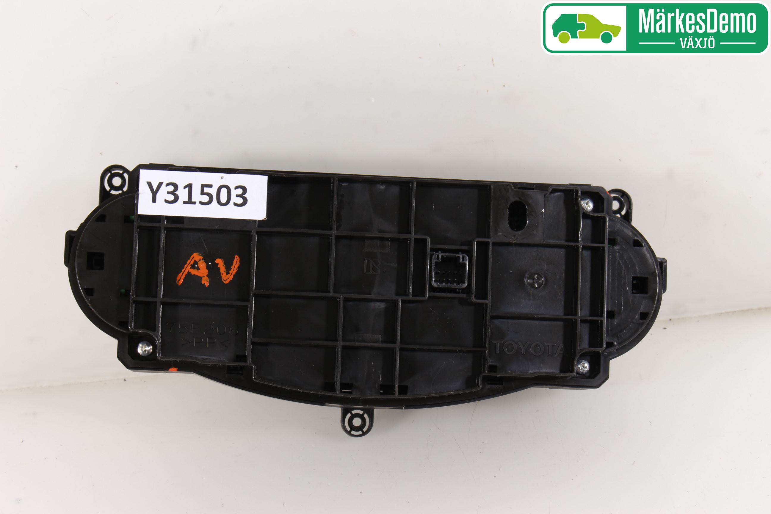 Toyota YARIS XP130 15-20 Ac Styrenhet Ac Manöveren