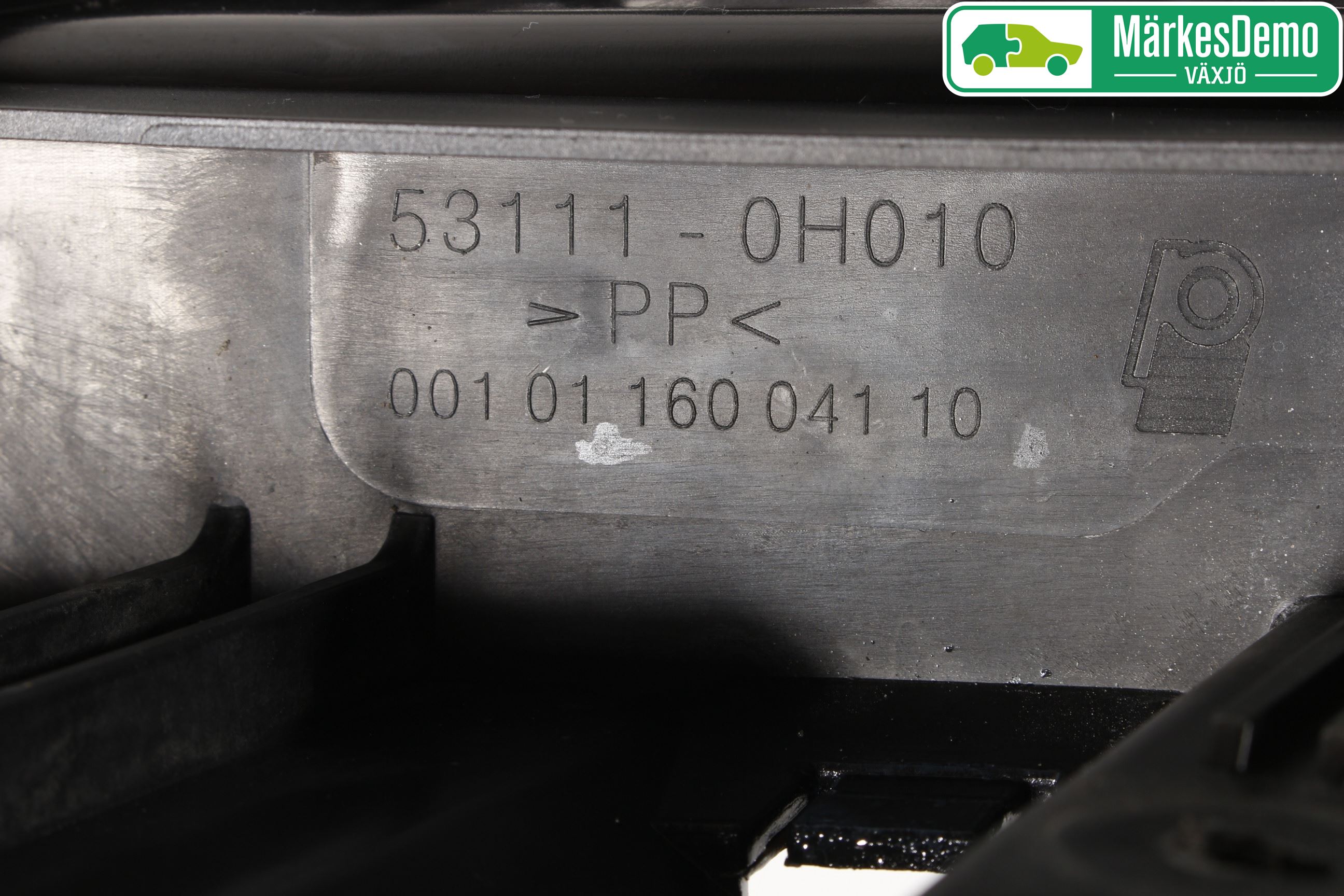 Toyota AYGO 06-14 Grill Komp