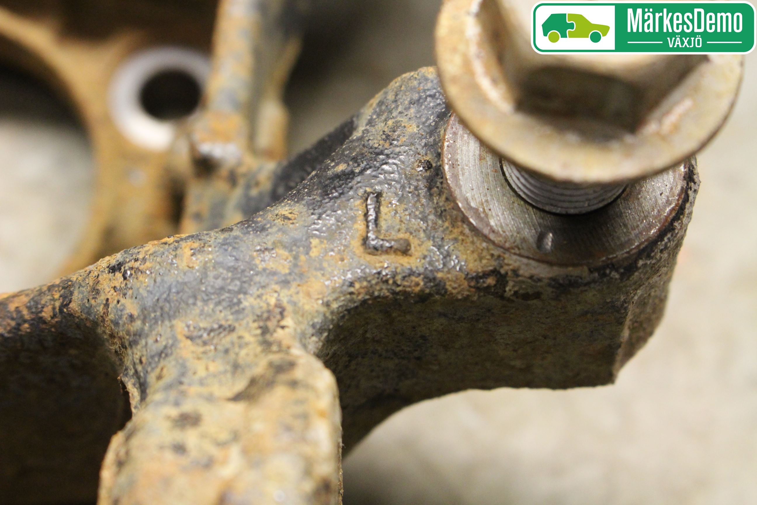 Lexus CT 200h Hjullagerhus-Spindel Vä B