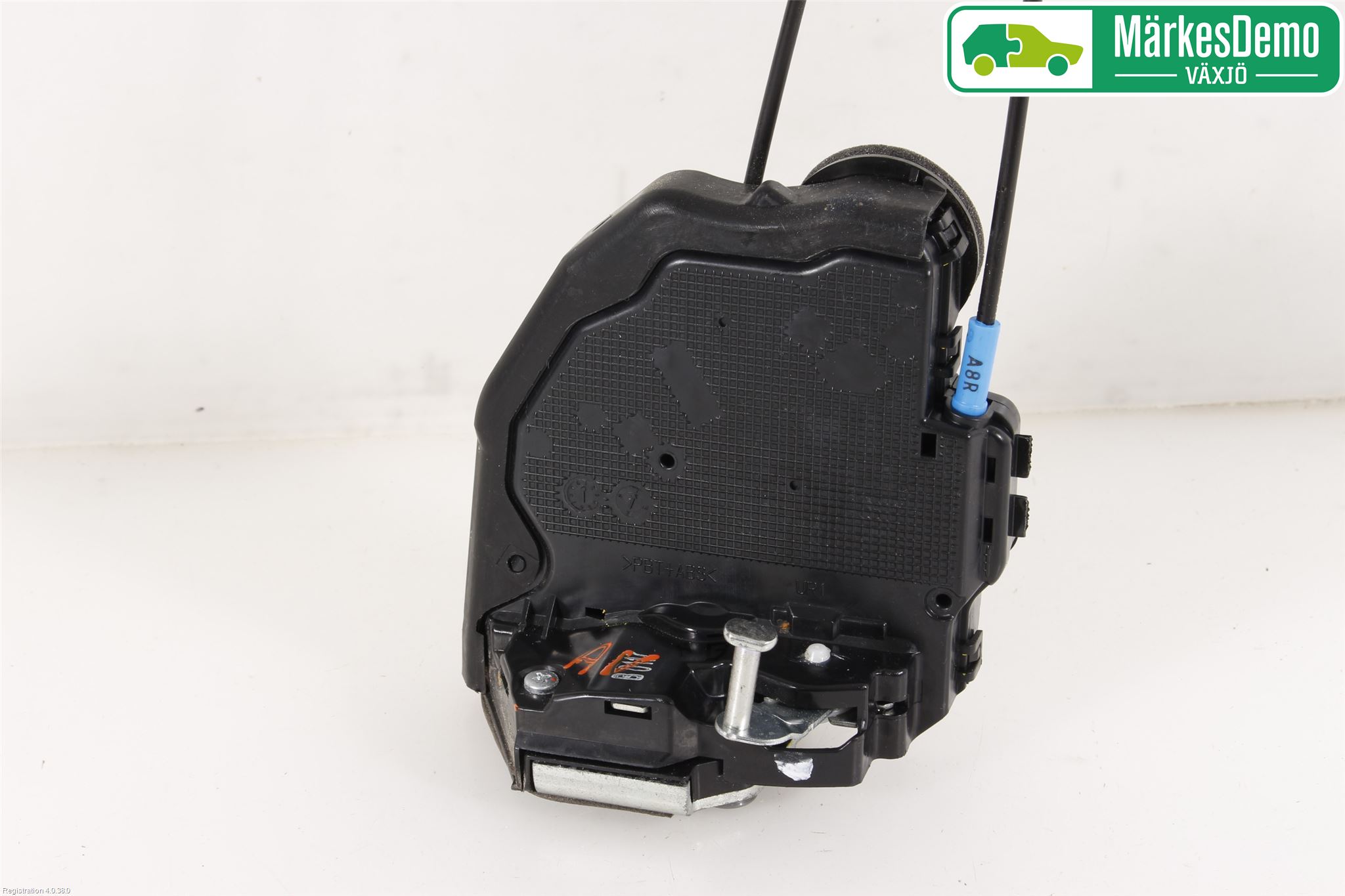 Toyota AURIS 13-19 Låskista-Dörrlås