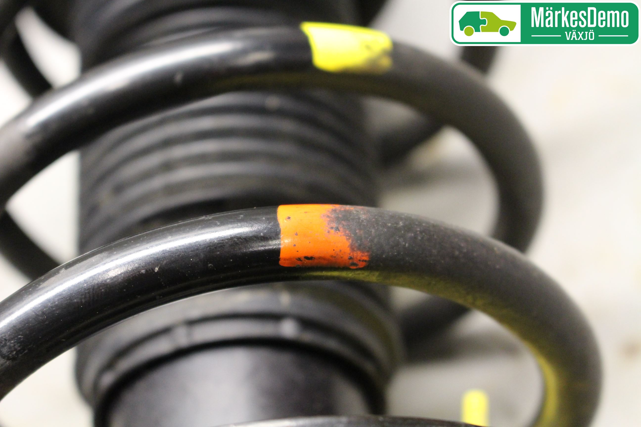 Hyundai i20 GB 15-20 Fjäderben Fram Vänster