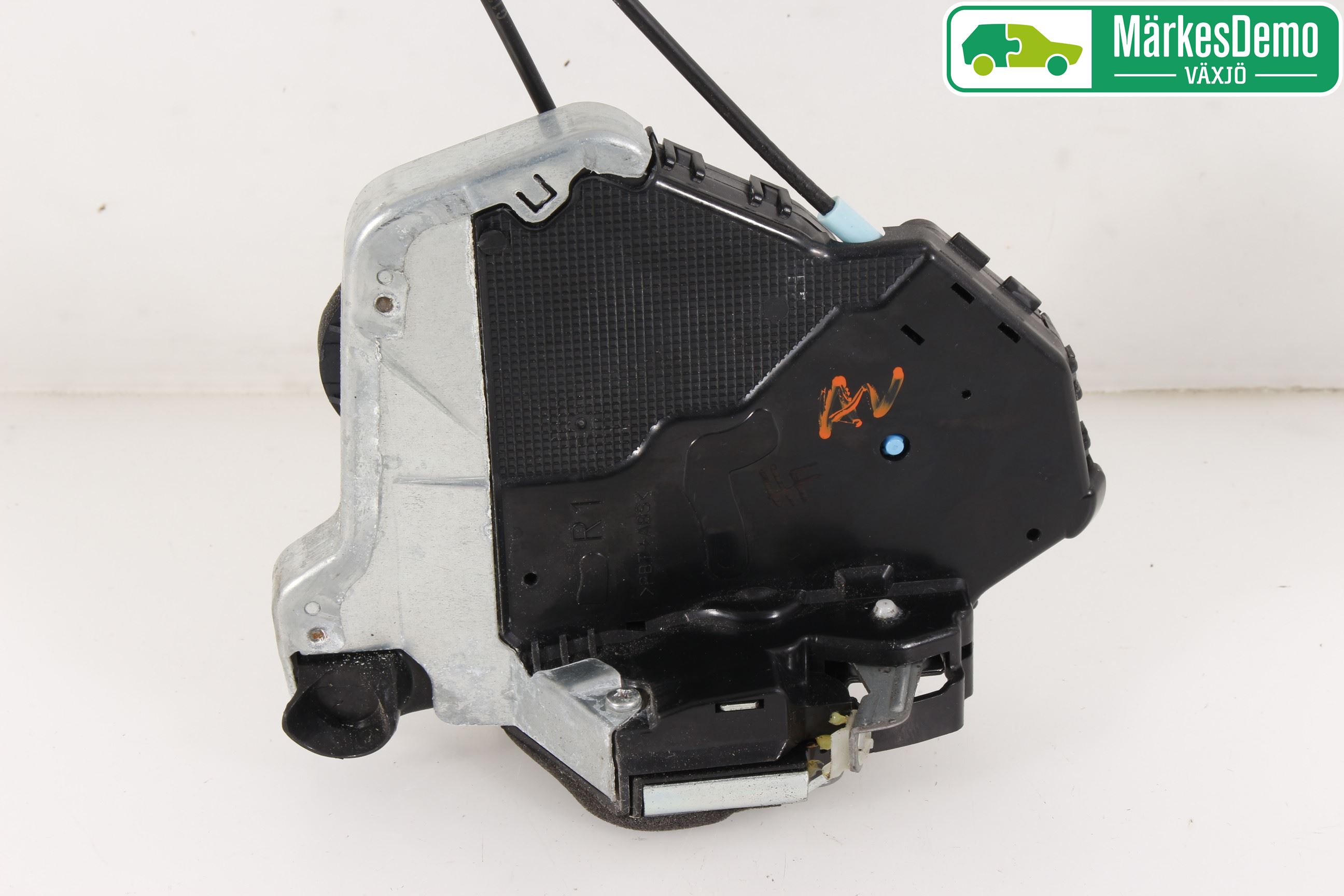 Lexus IS 250/350 14-20 Låskista-Dörrlås