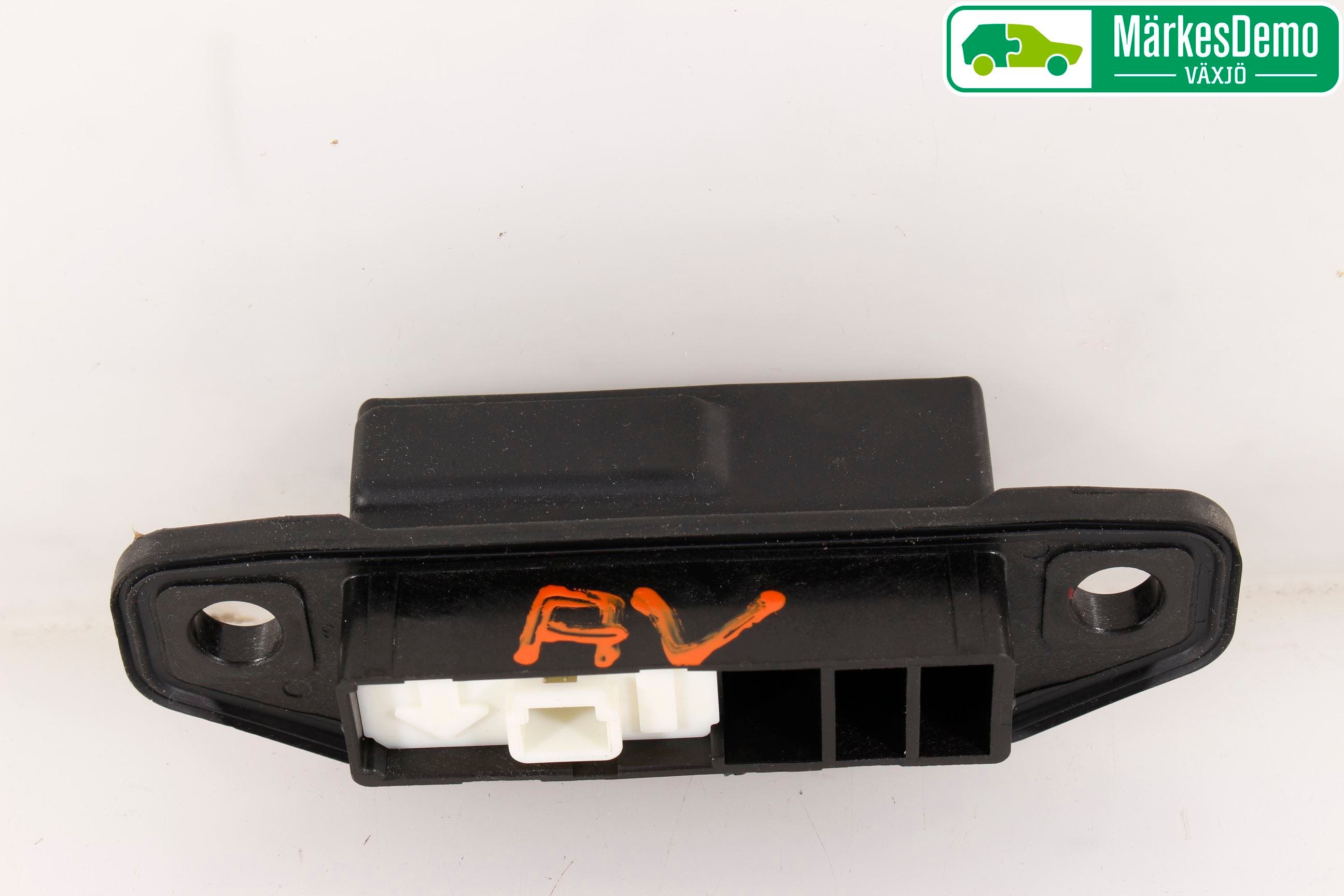 Toyota YARIS XP130 15-20 Bakluckehandtag