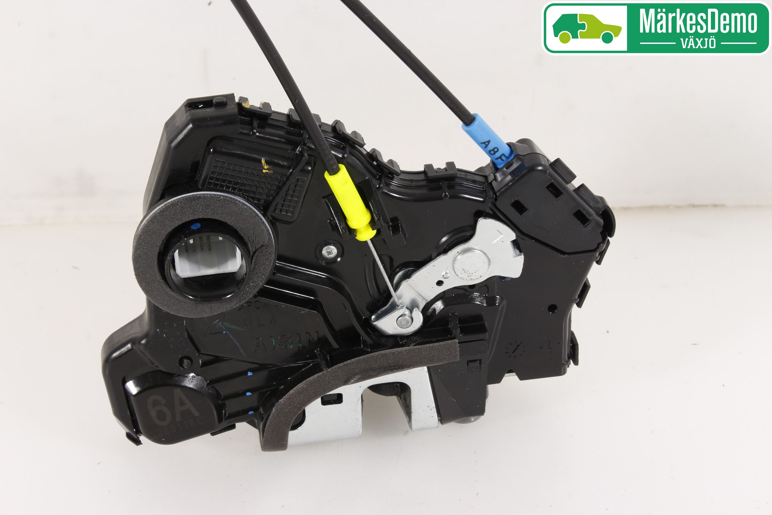 Toyota AURIS 13-19 Låskista-Dörrlås