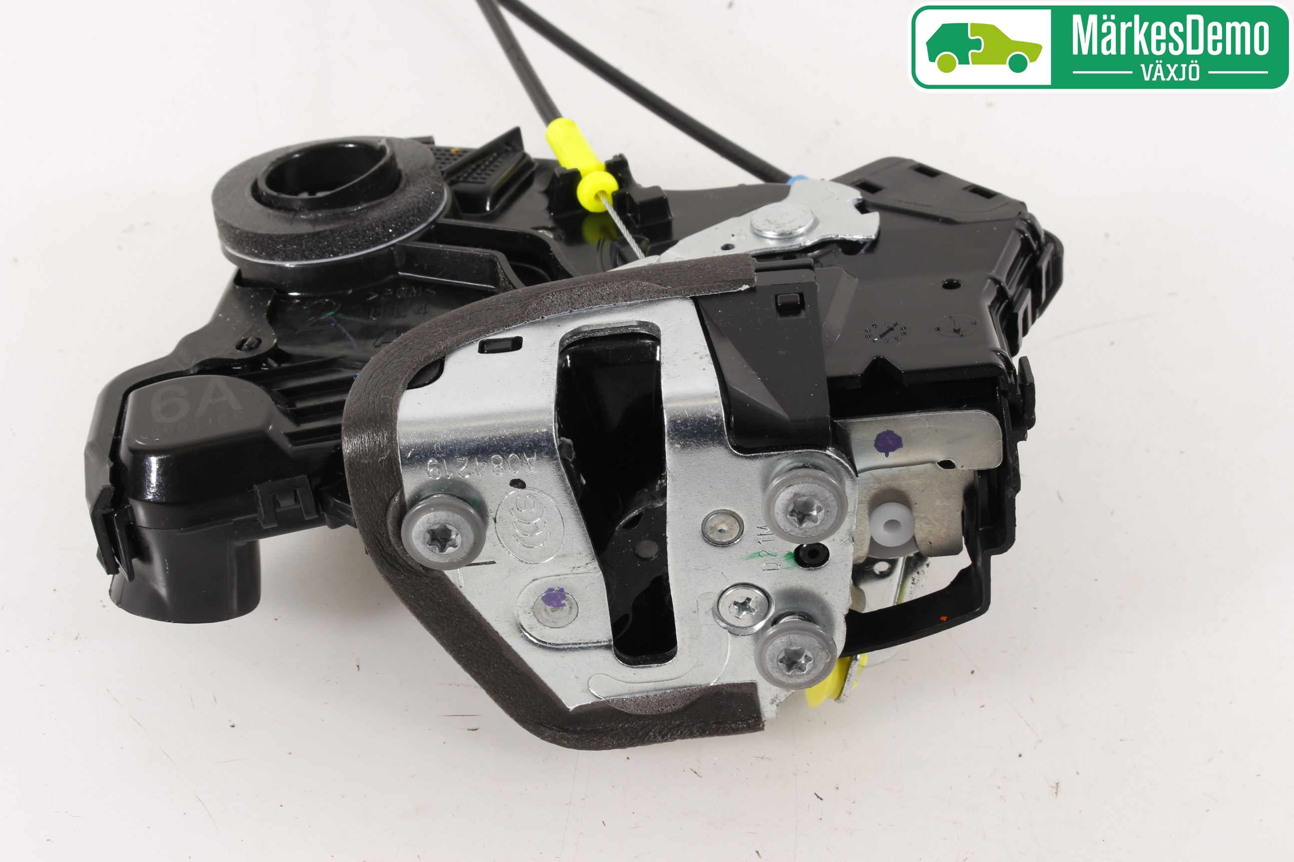 Toyota AURIS 13-19 Låskista-Dörrlås