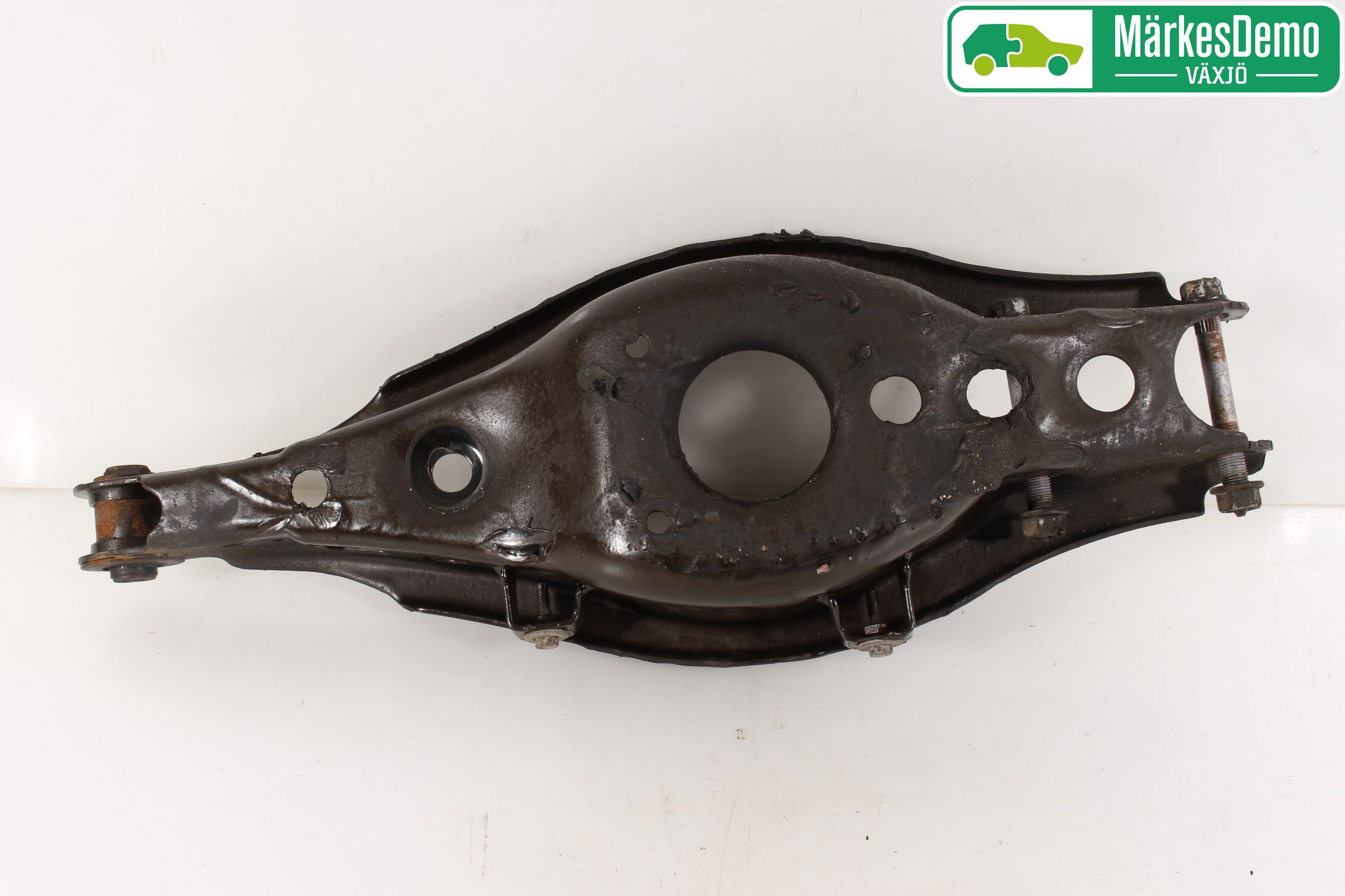 Toyota AURIS 13-19 Bärarm Bak Höger