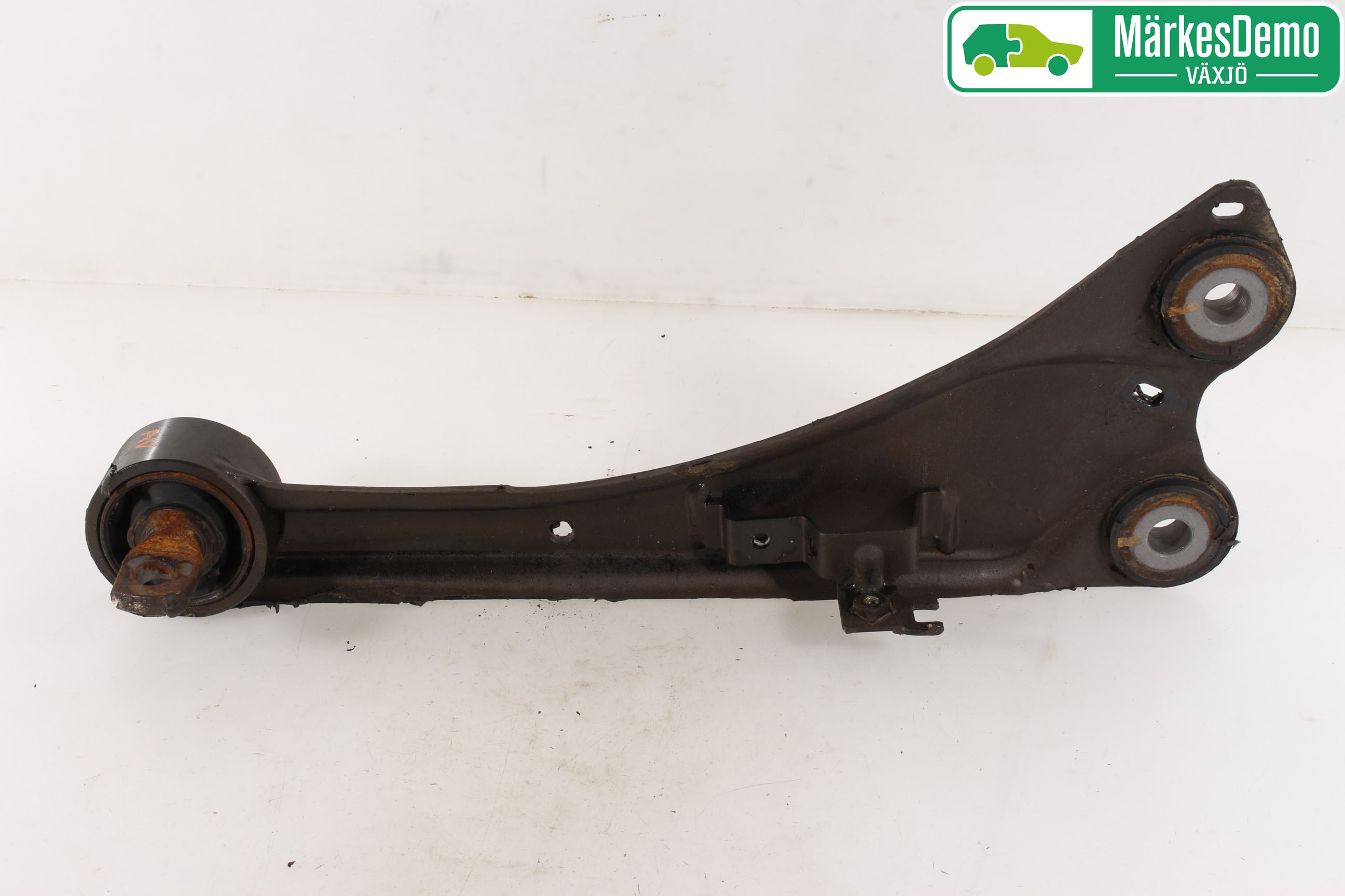 Toyota AURIS 13-19 Bärarm Bak Höger