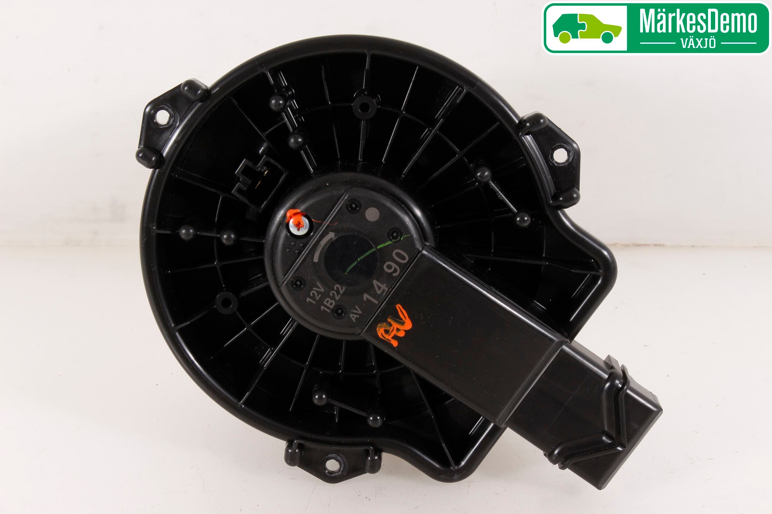 Suzuki VITARA 15- Värmefläkt