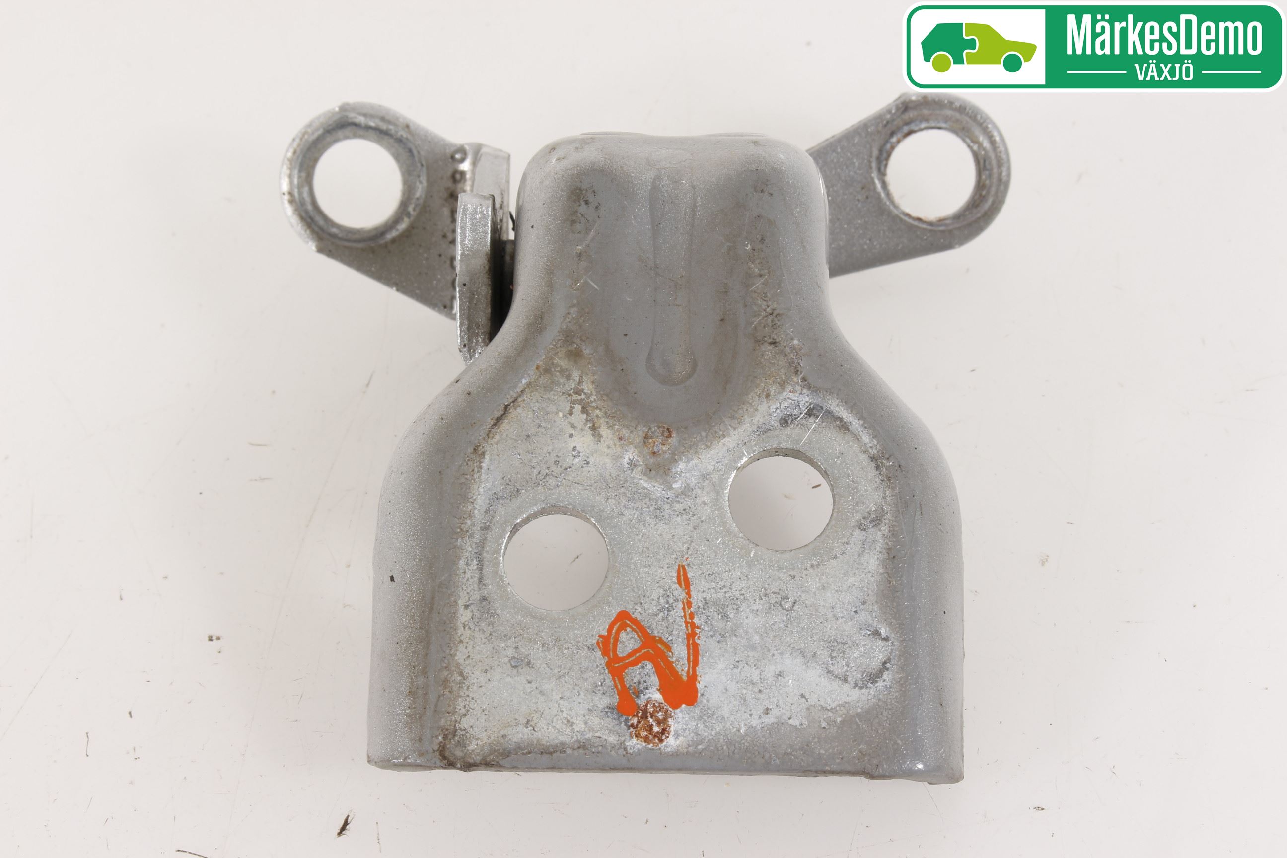 Ford FIESTA     06-08 Dörrgångjärn