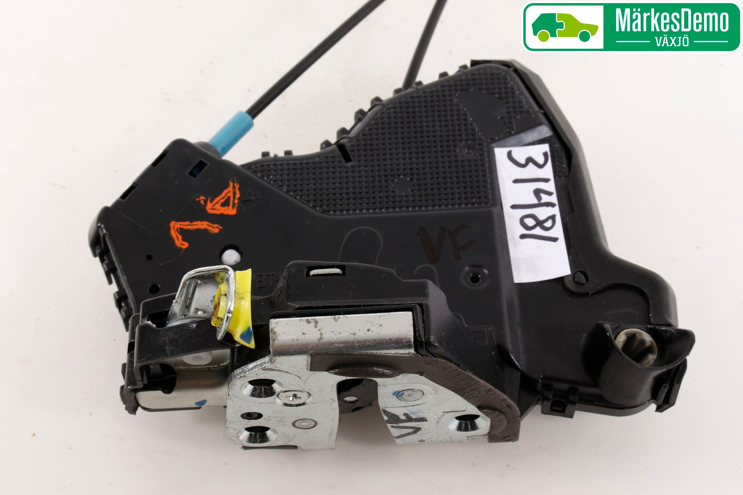 Toyota VERSO 09-18 Låskista-Dörrlås