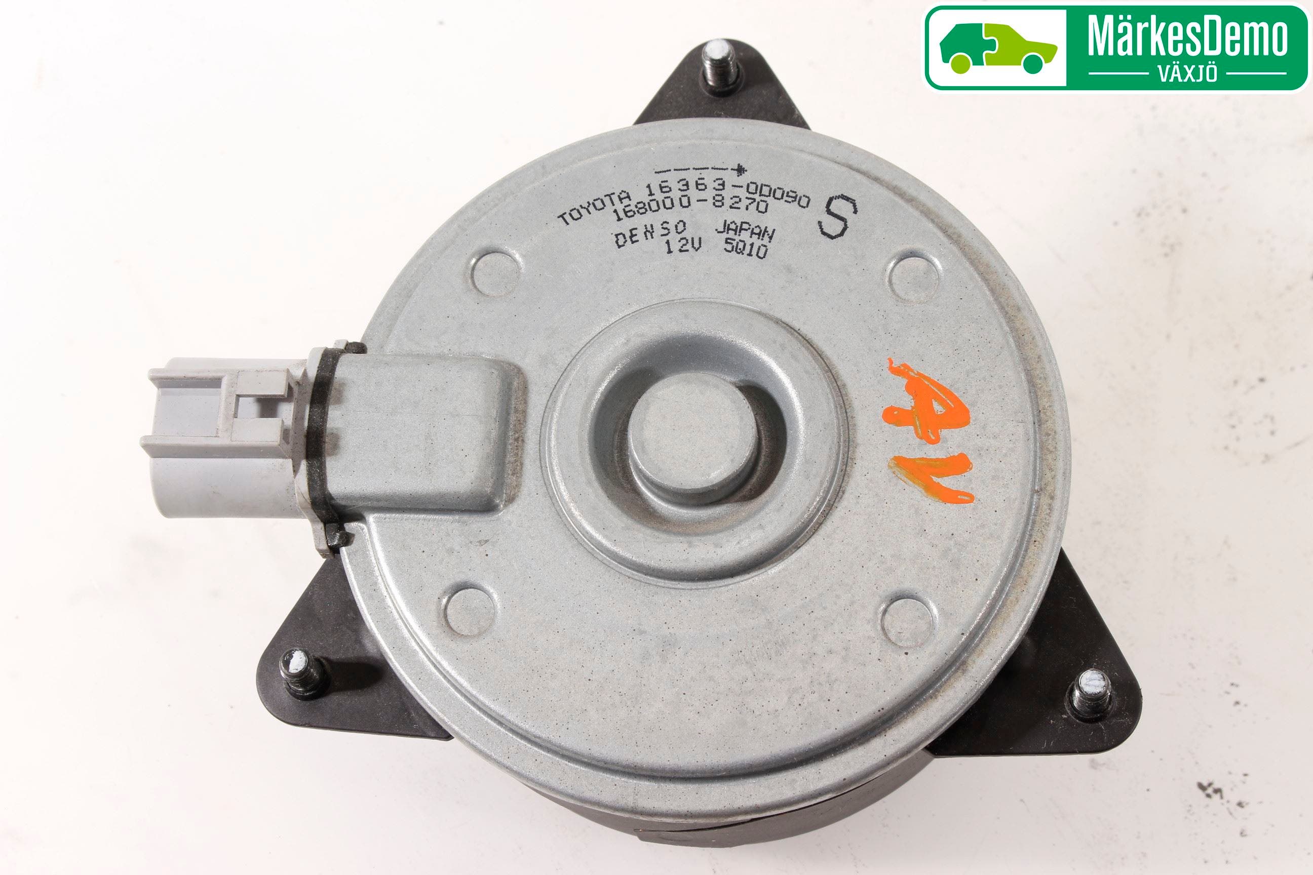 Toyota YARIS XP130 12-14 Kylfläkt El