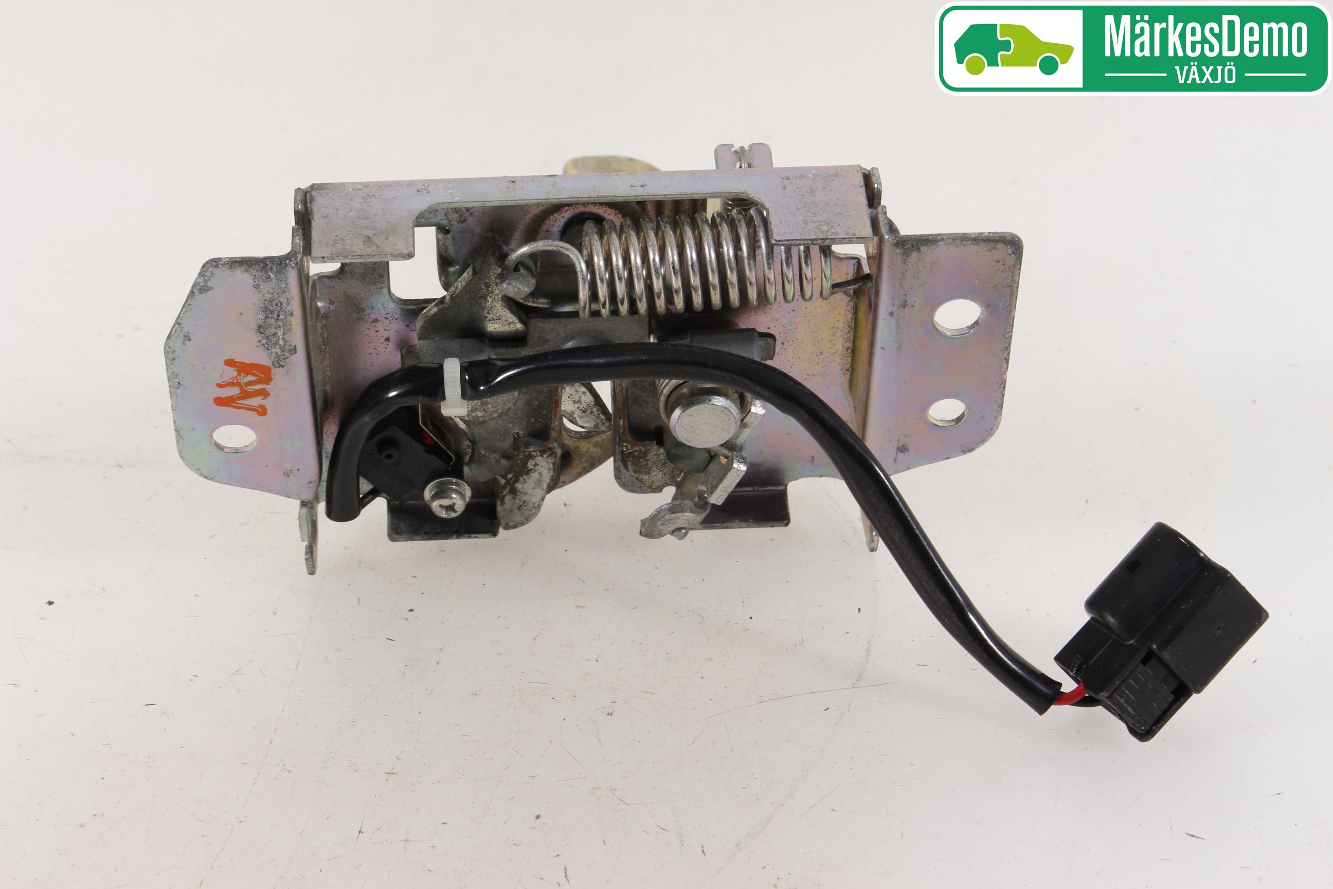 Mitsubishi OUTLANDER 13-21 Huvlås