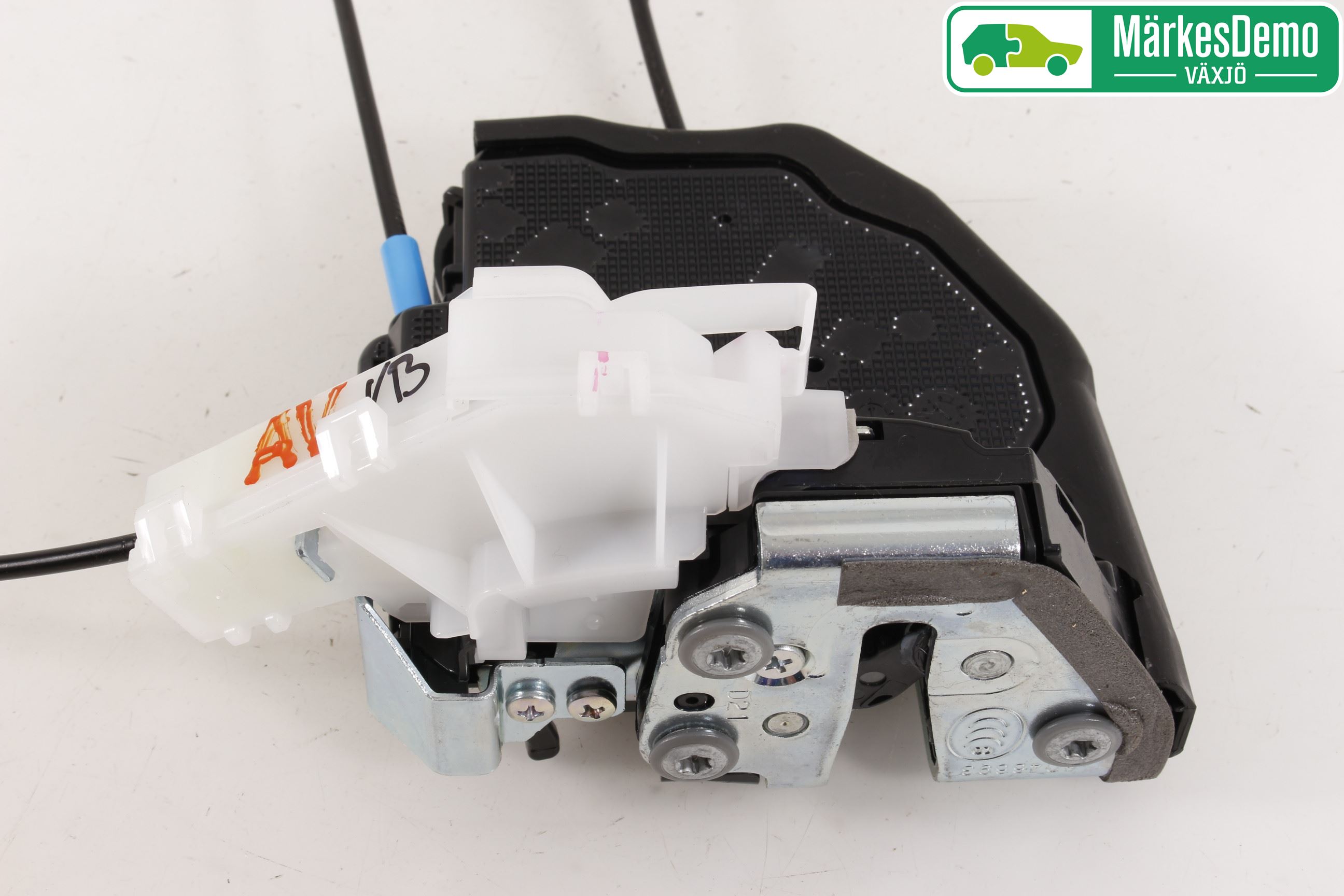 Toyota C-HR 16-23 Låskista-Dörrlås