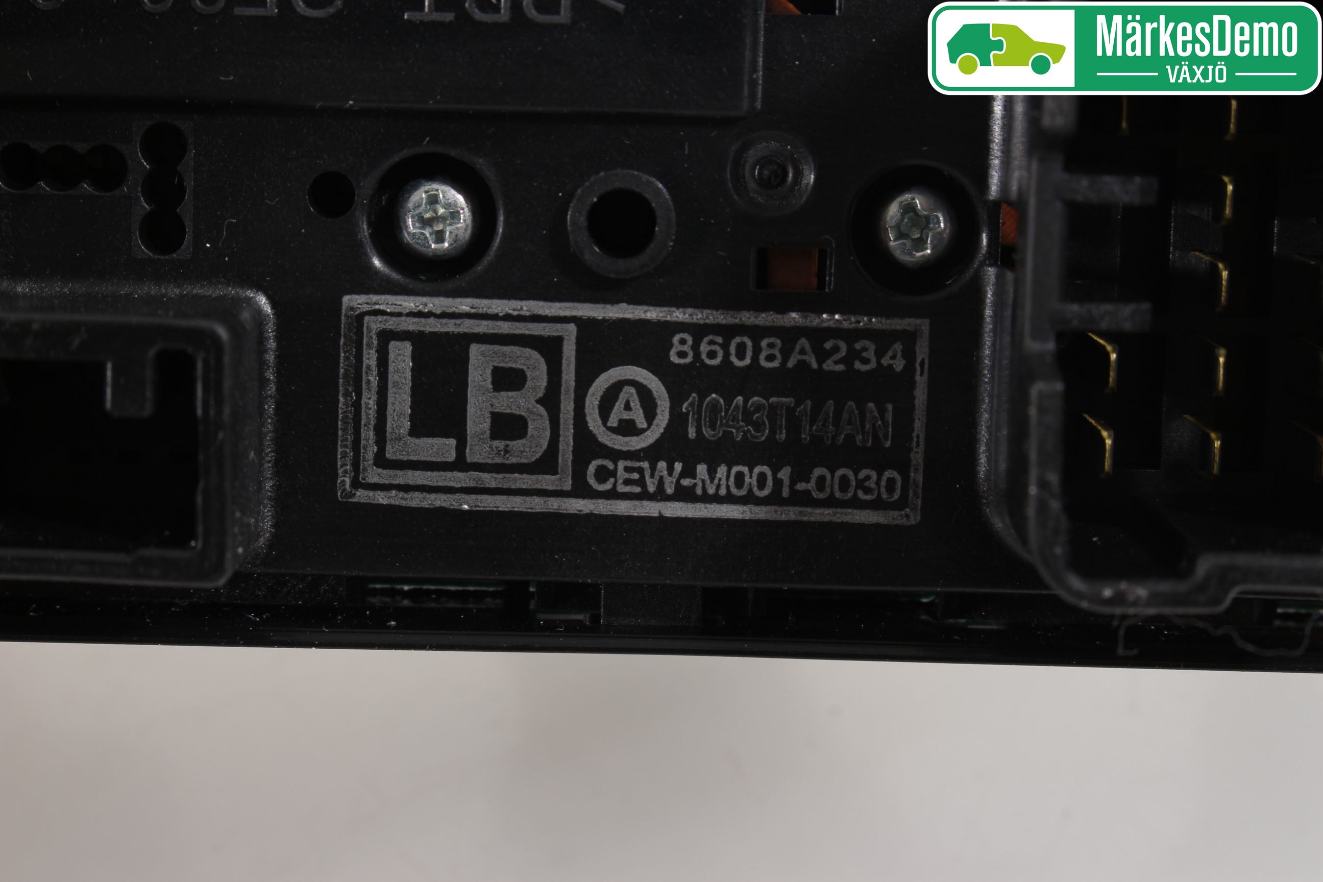 Mitsubishi SPACE STAR 13- Strömställare Elhiss