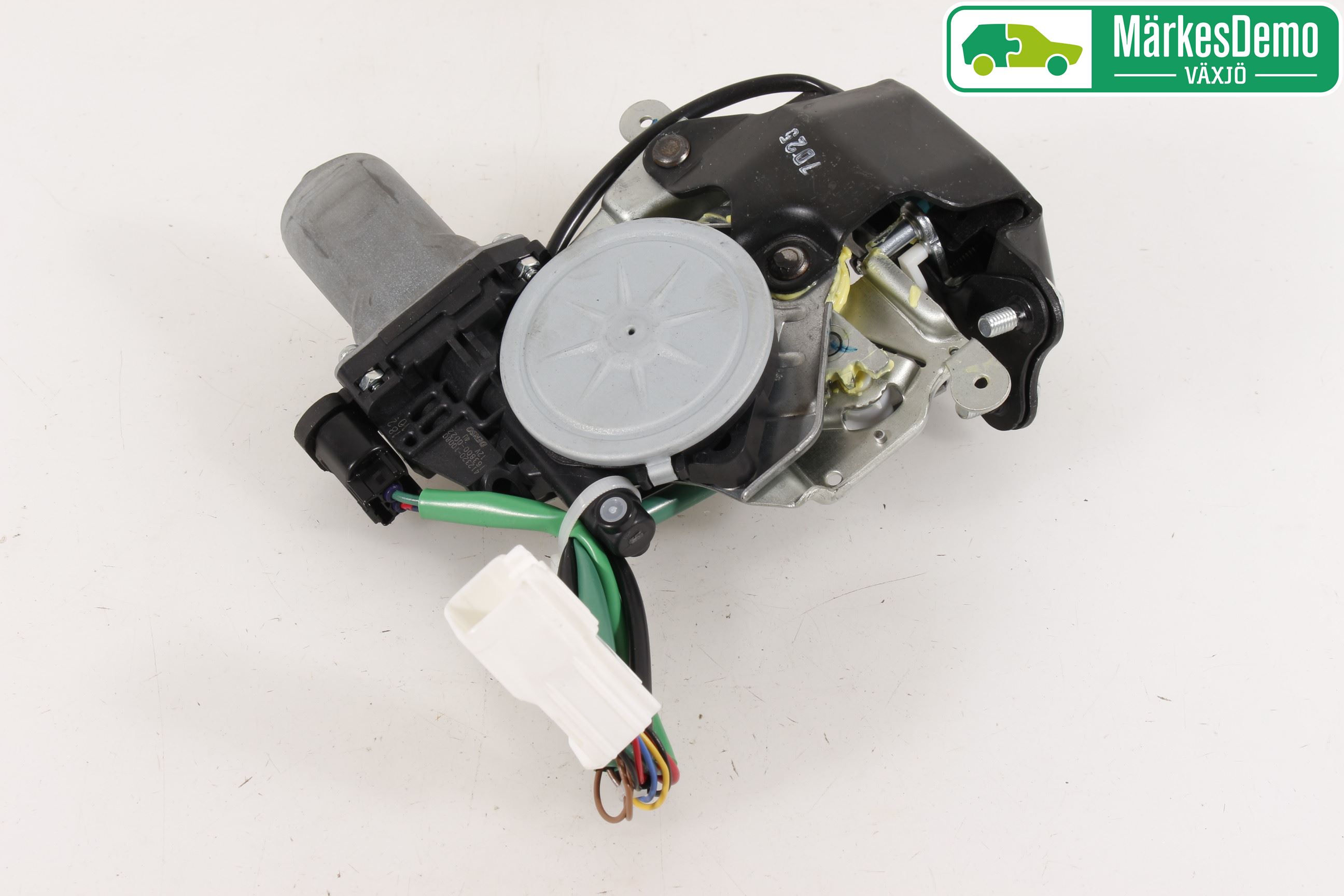 Mitsubishi OUTLANDER 13-21 Låskista Baklucka