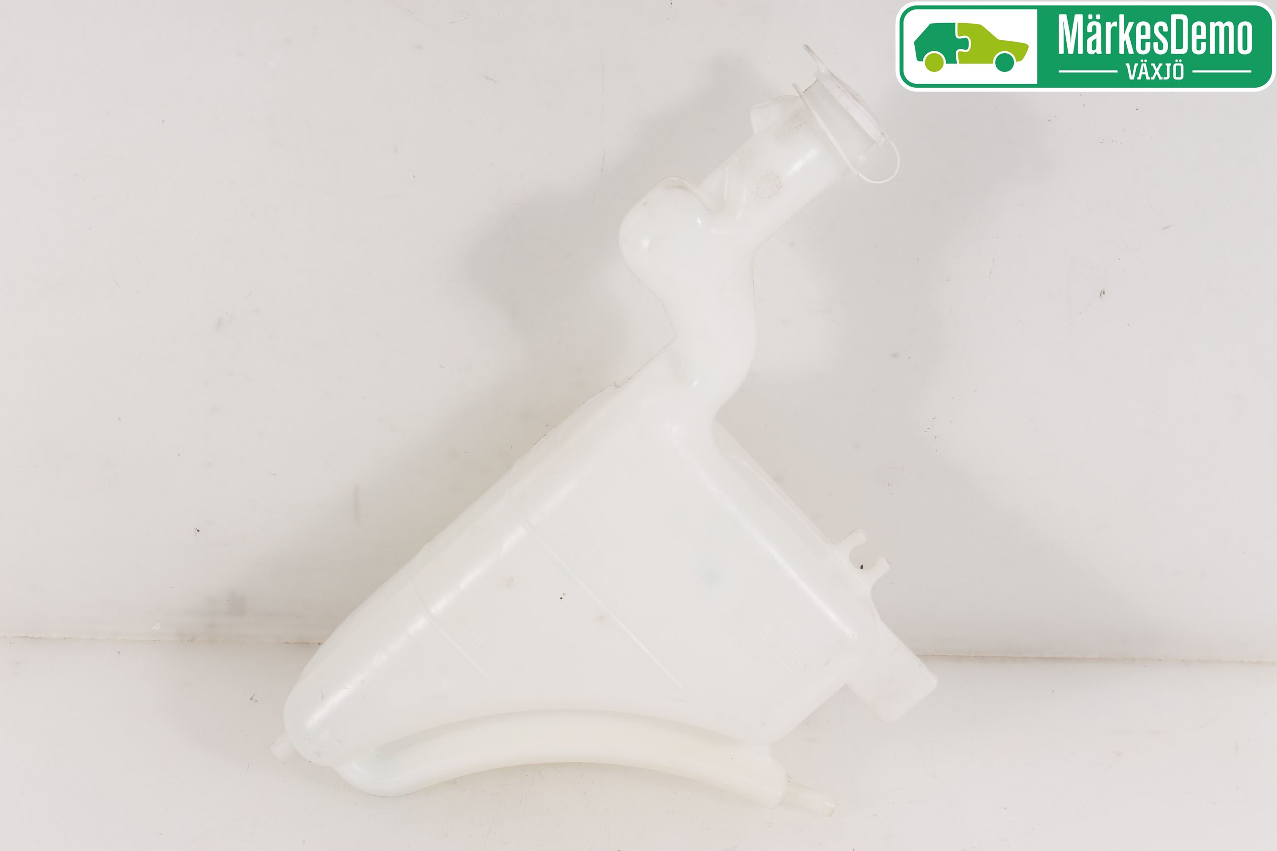 Mitsubishi OUTLANDER 13-21 Expansionstank