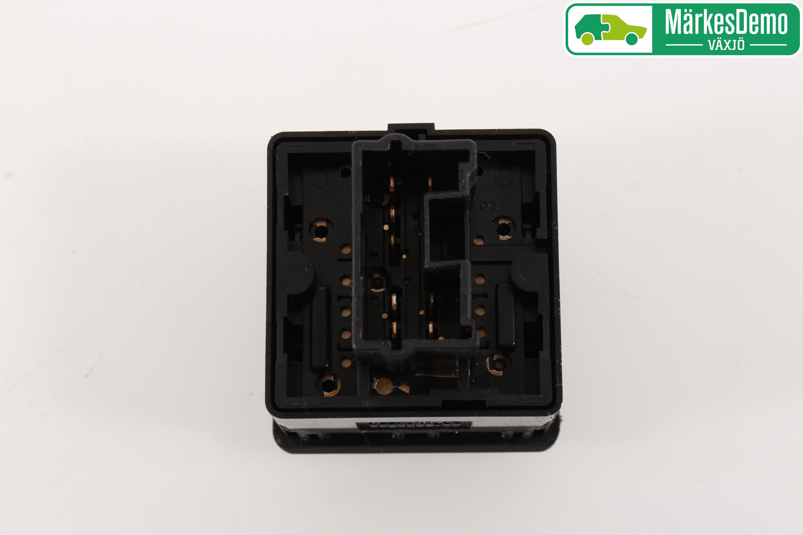 Mitsubishi OUTLANDER 13-21 Strömställare Stolvärme