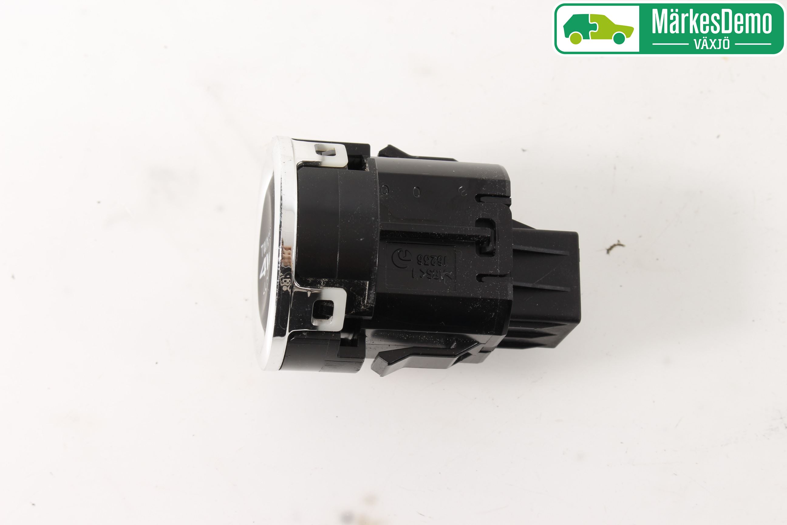 Mitsubishi OUTLANDER 13-21 Strömställare Övrigt