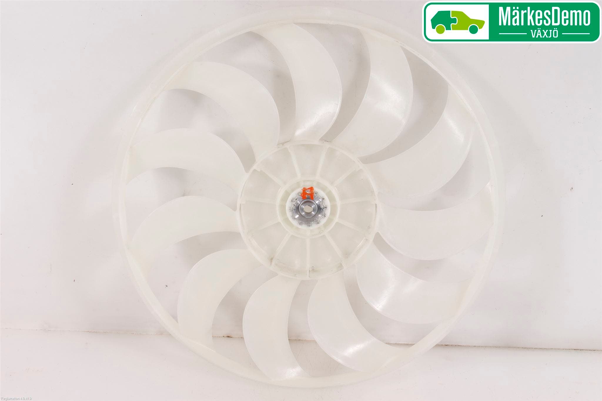 Mitsubishi OUTLANDER 13-21 Kylfläkt-Vinge