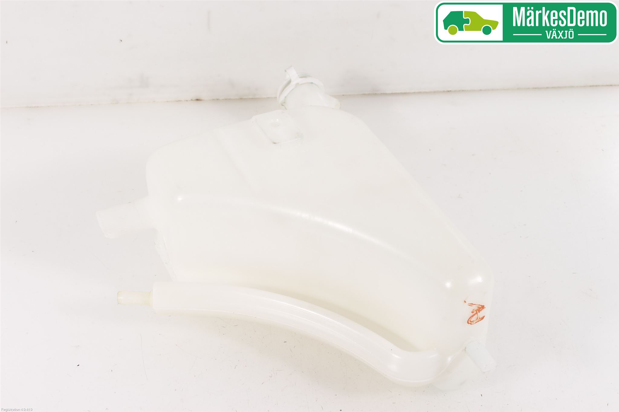 Mitsubishi OUTLANDER 13-21 Expansionstank
