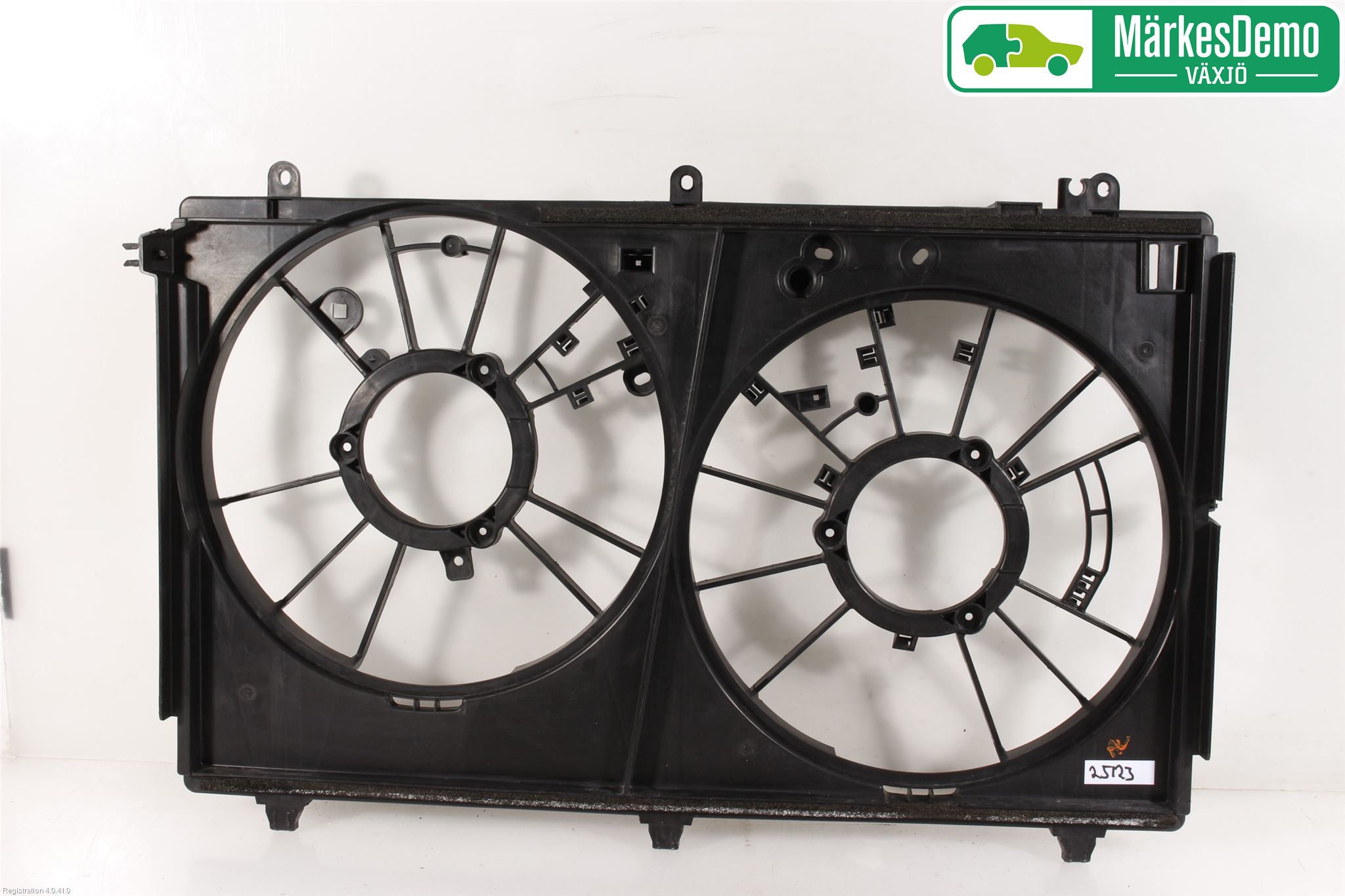 Mitsubishi OUTLANDER 13-21 Kylfläktkåpa