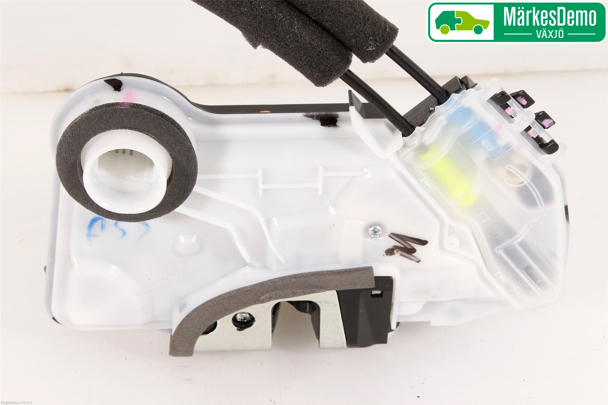 Toyota C-HR 16-23 Låskista-Dörrlås