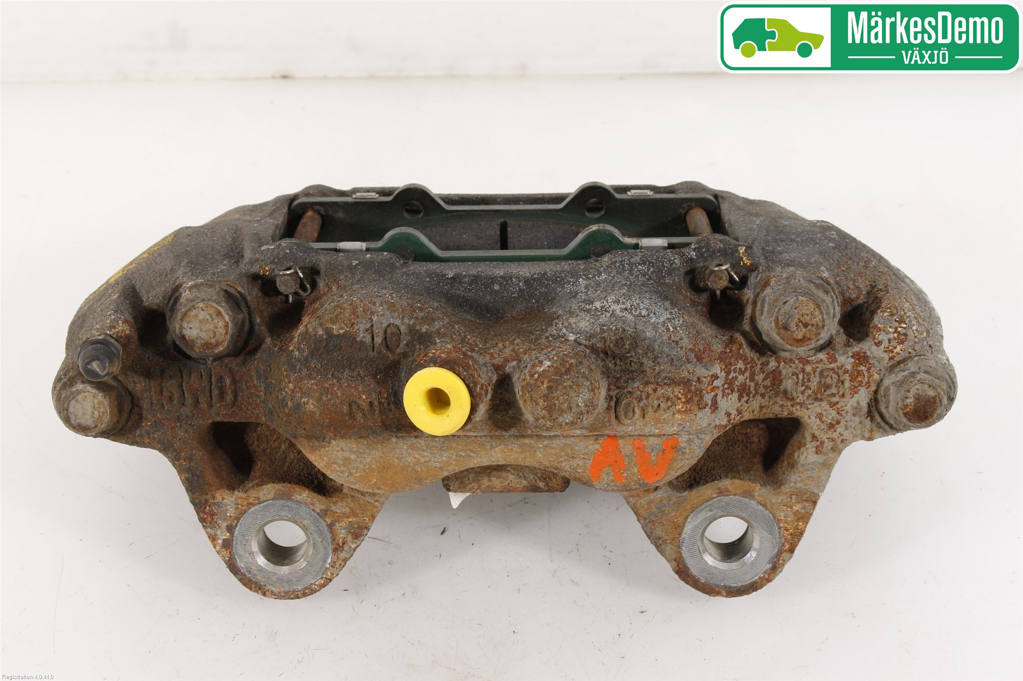 Toyota HILUX 05-16 Bromsok Fram Höger