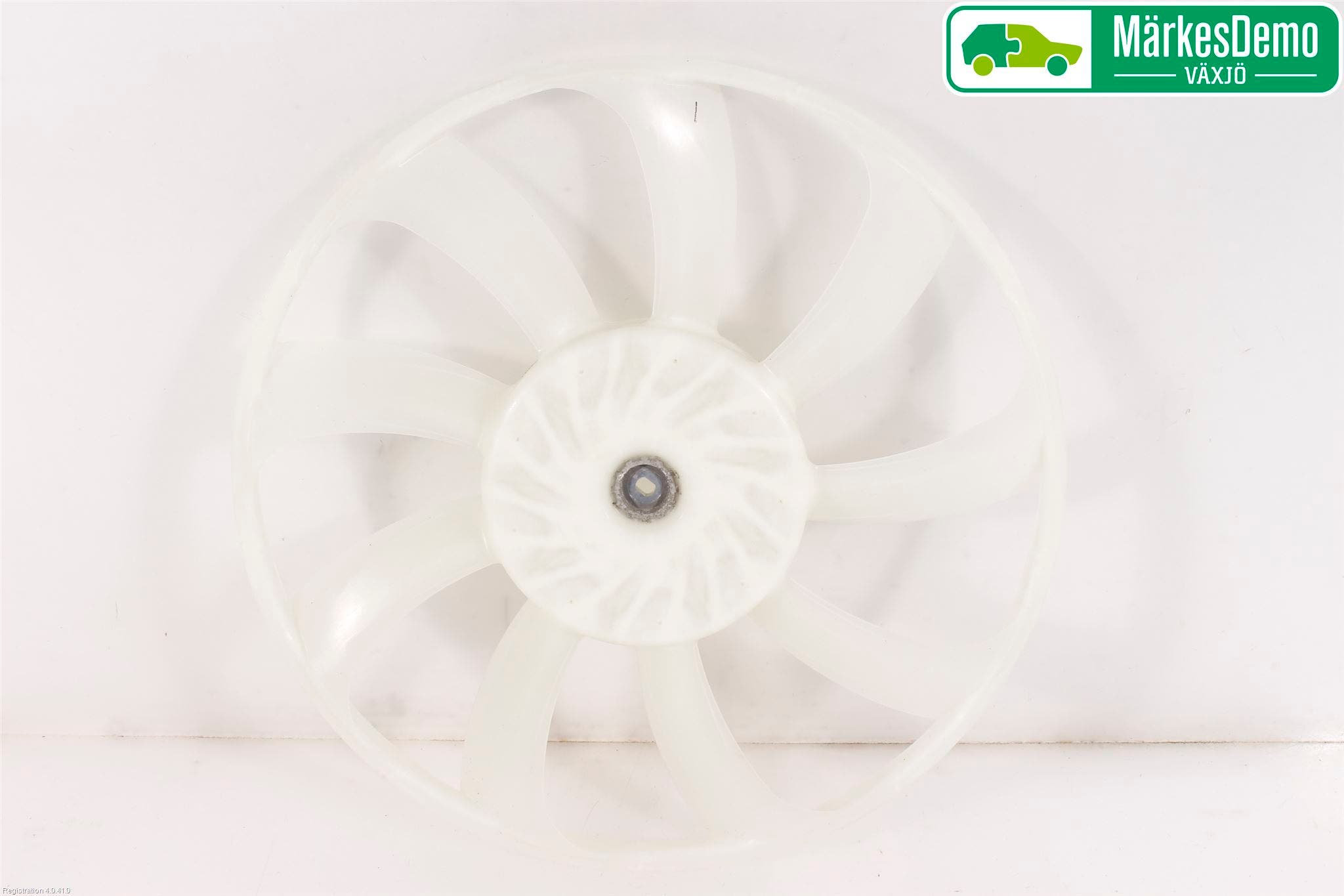 Toyota AURIS 13-19 Kylfläkt-Vinge