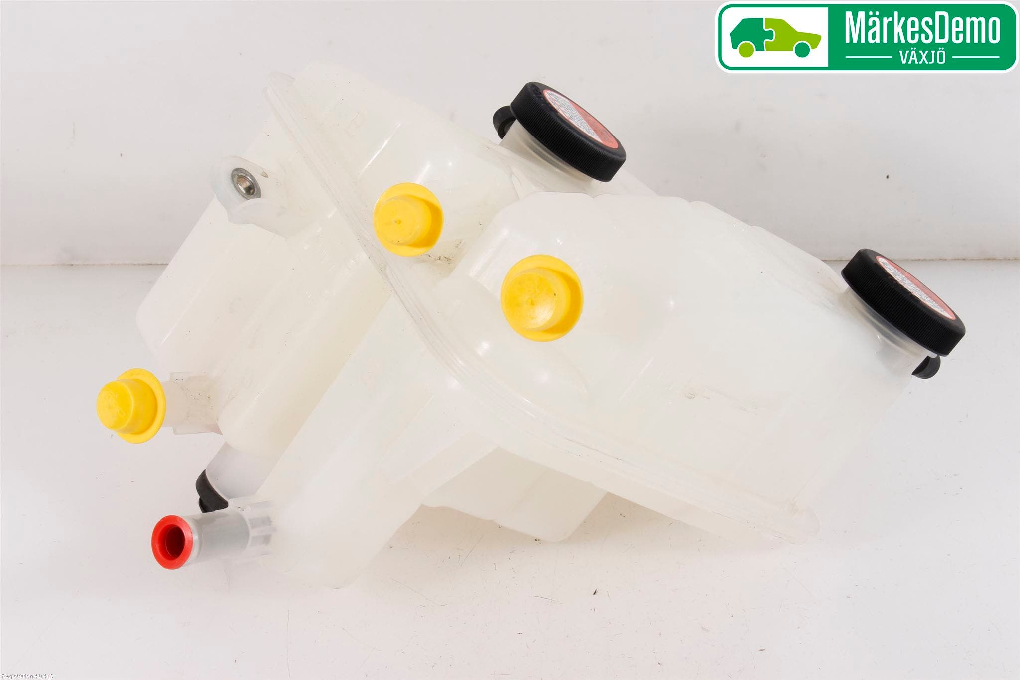 Toyota AURIS 13-19 Expansionstank