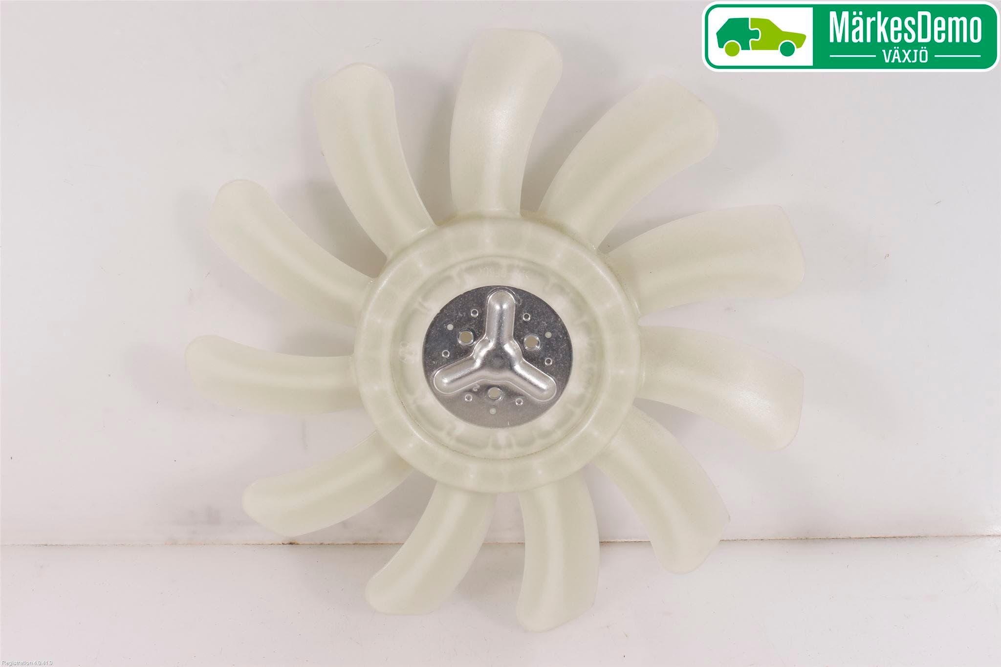 Suzuki VITARA 15- Kylfläkt-Vinge