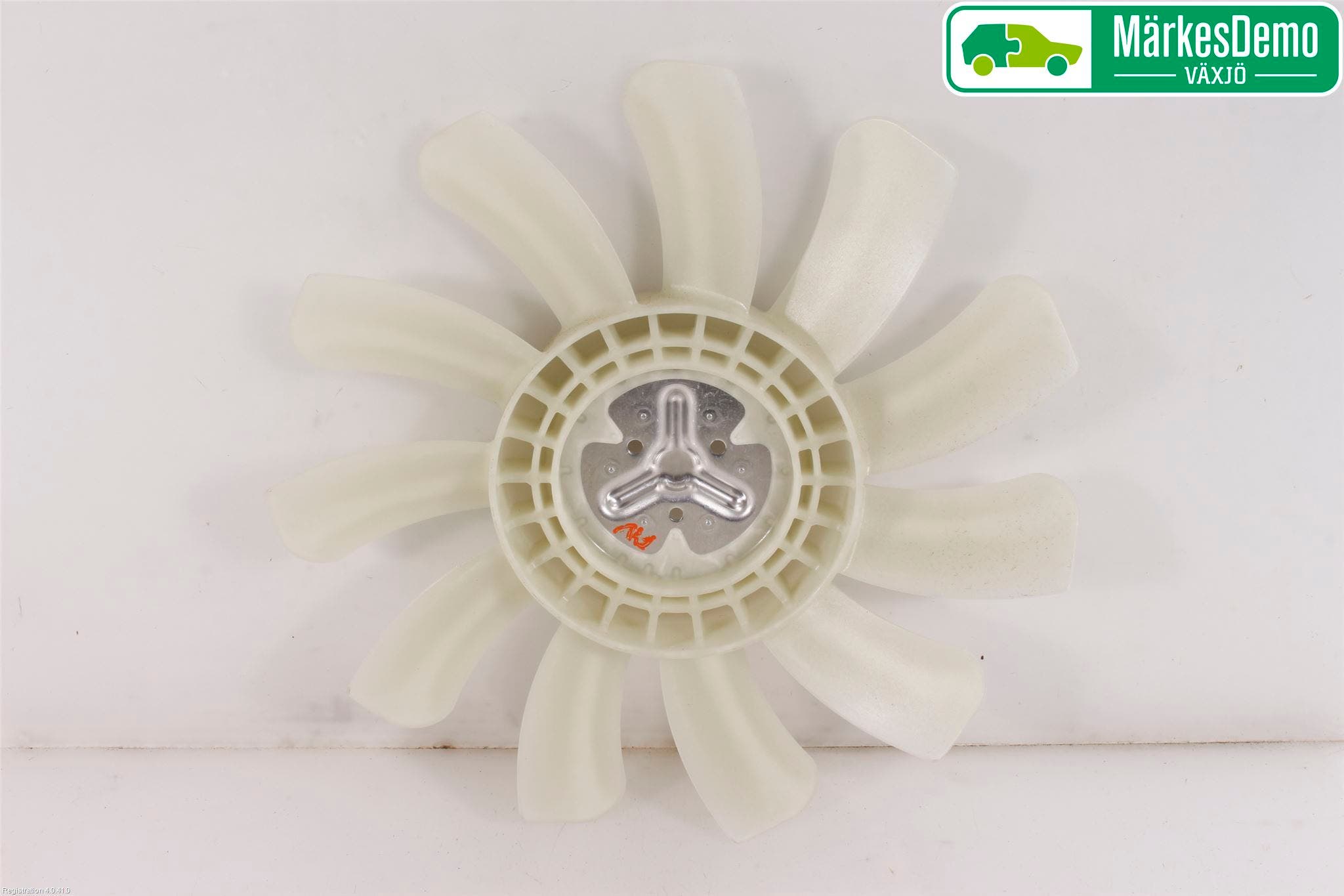 Suzuki VITARA 15- Kylfläkt-Vinge