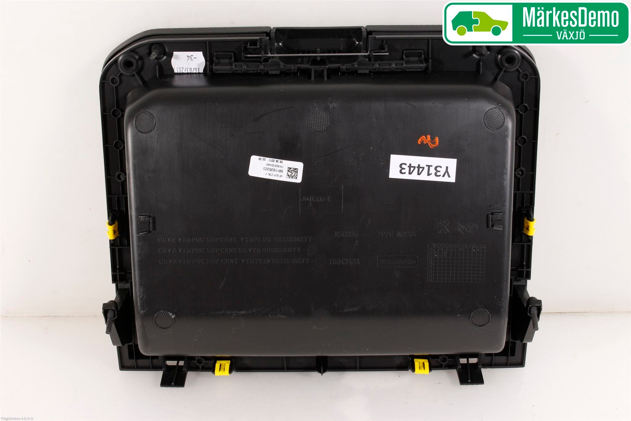 Toyota PROACE II 16- Handskfack