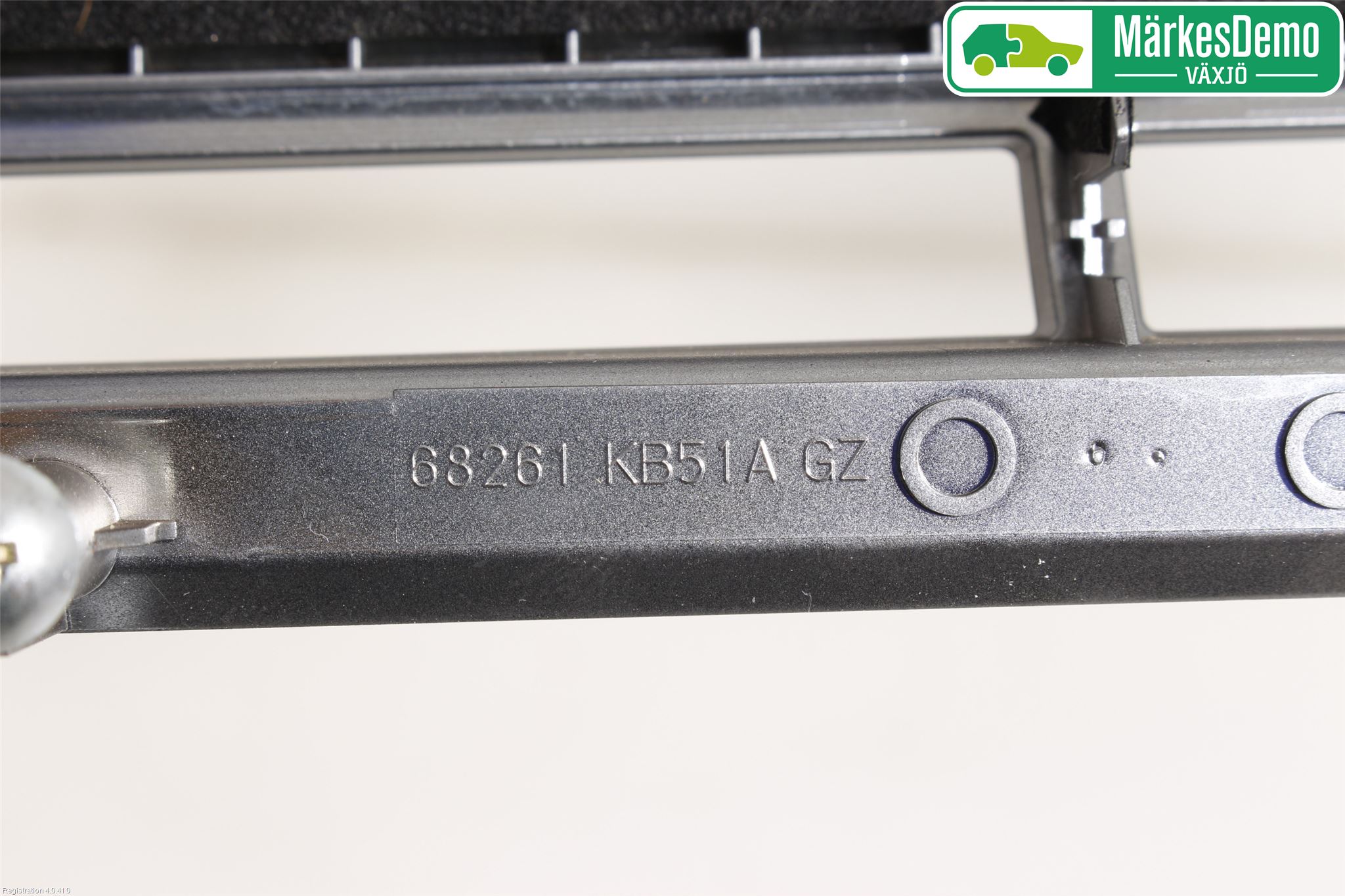 Nissan GT-R Instrument-Radio Sarg