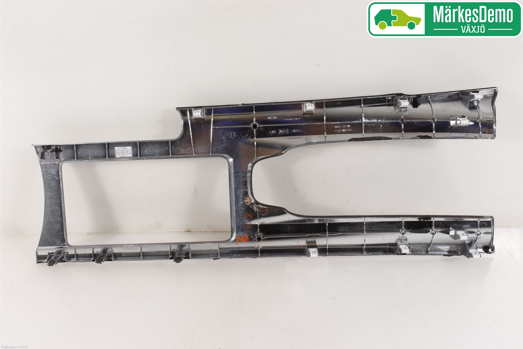 Nissan GT-R Instrumentkonsoll Golv