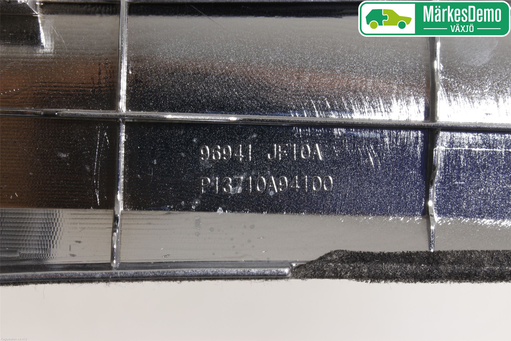 Nissan GT-R Instrumentkonsoll Golv