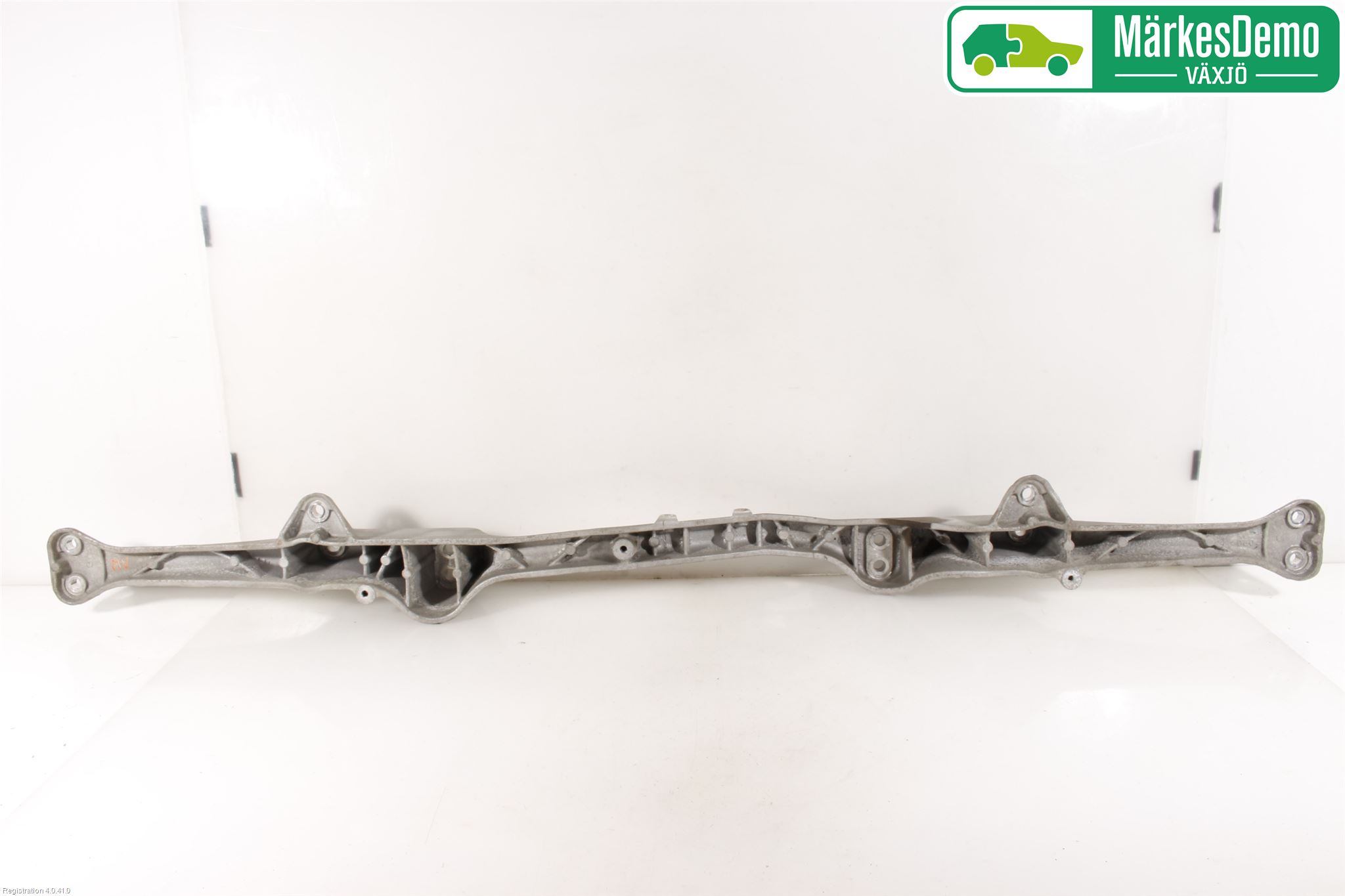 Nissan GT-R Växellådsbalk