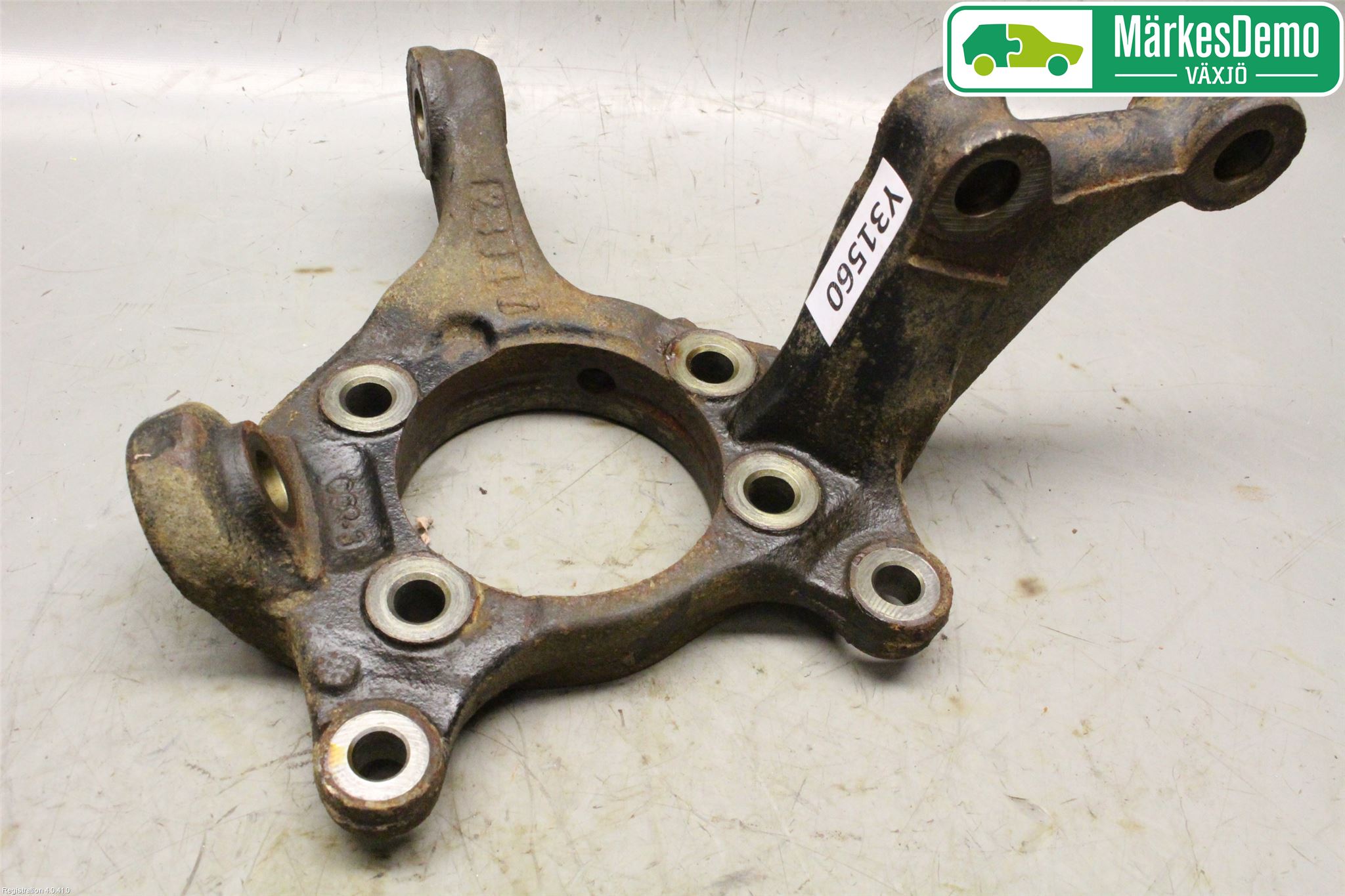 Toyota VERSO 09-18 Styrspindel Lagerhus Vä